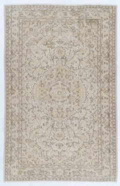 Tapis anatolien vintage en laine vieillie fait à la main de 6,3 x 10 m aux couleurs neutres et douces