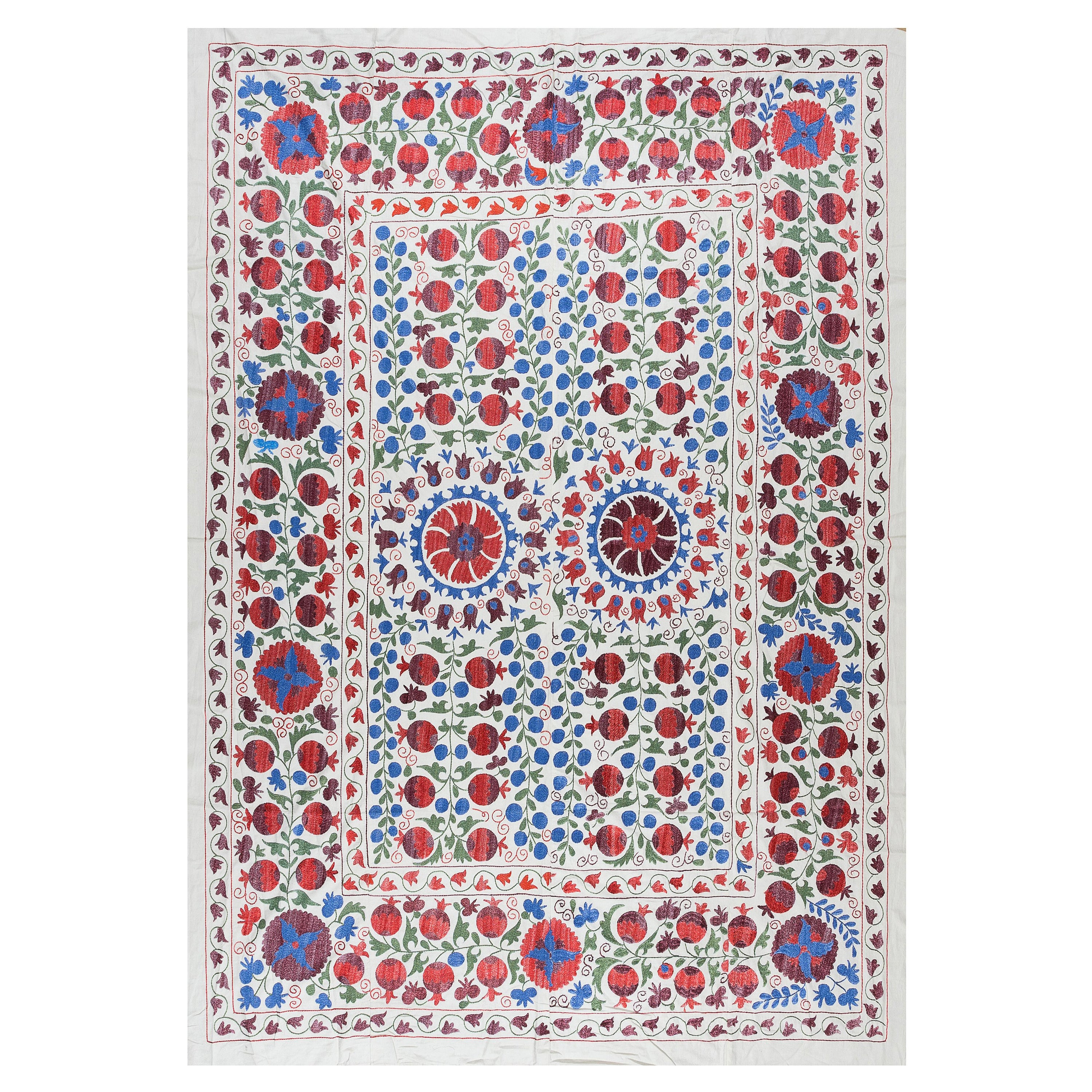 6.3x8.3 Ft Soie brodée grand couvre-lit, Suzani Wall Hanging, Modern Throw