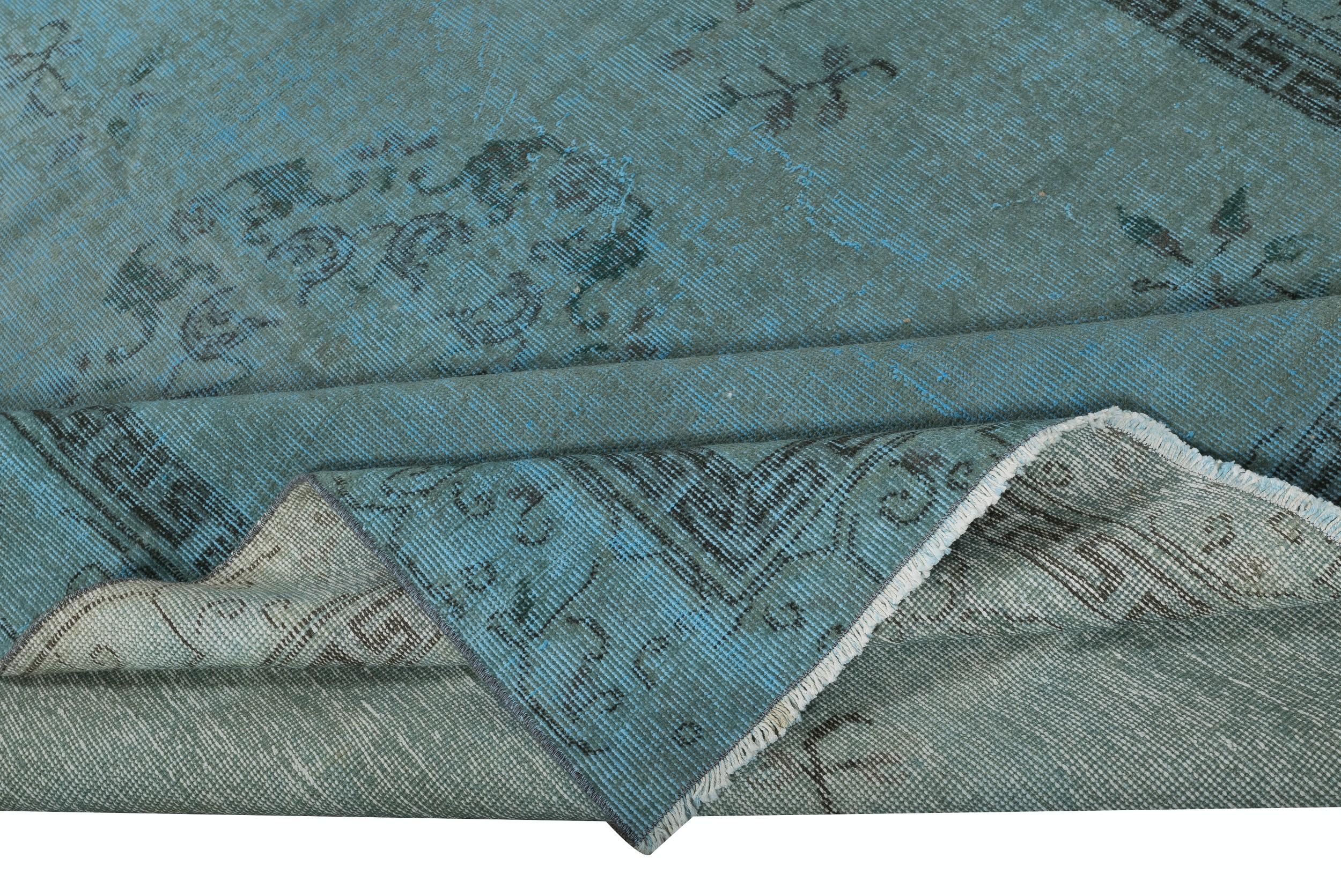 Modern 6.3x9 Ft Chinese Art Deco Design Area Rug in Teal Blue. Hand-knotted in Turkey For Sale