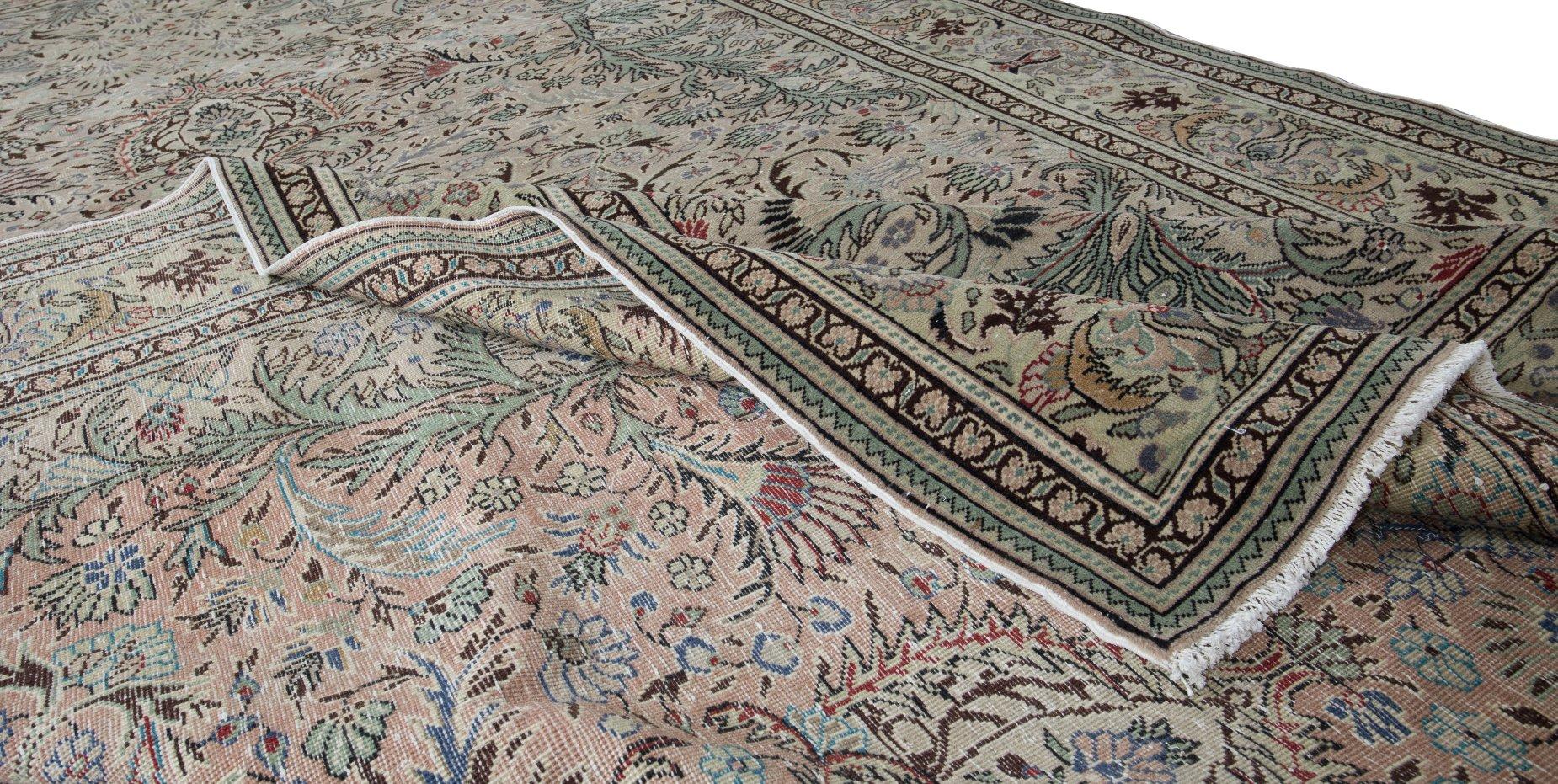 Oushak Central Anatolian Handmade Vintage Area Rug, Wool Living Room Carpet For Sale