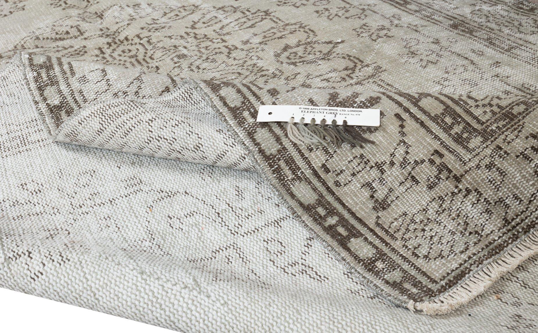 6.3x9,8 Ft Handgefertigter türkischer Vintage-Teppich, zeitgenössischer Wollteppich in Grau (Moderne) im Angebot