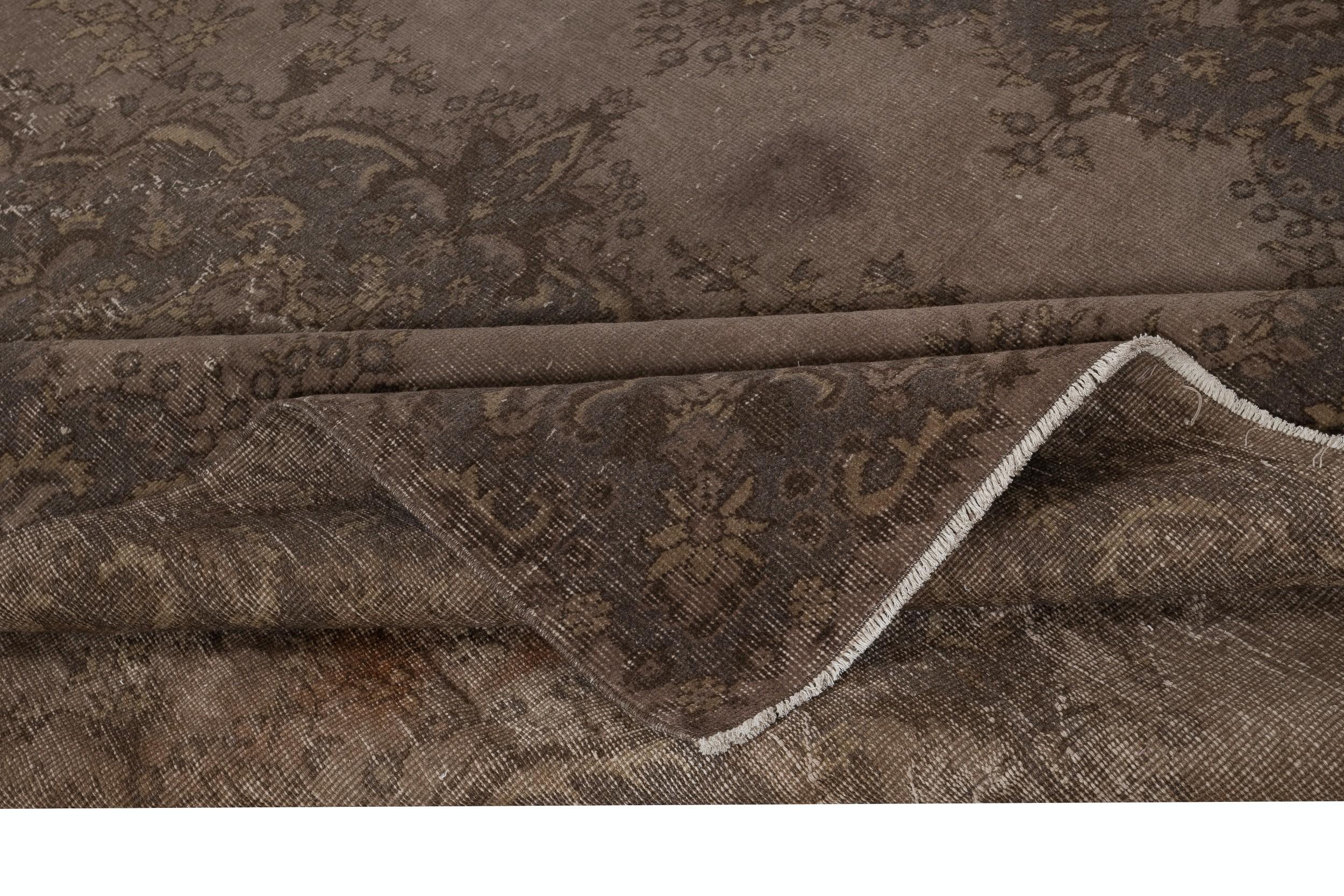 Moderne 6.3x9.8 Ft Modern Modern Rug Brown Hand Knotsted Turkish Wool Area Rug with Medallion Design (tapis de laine turque noué à la main avec des médaillons) en vente