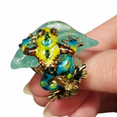 Anello in oro giallo 18 carati smaltato a caldo con 64 carati. Acquamarina di Konforti Gioielli