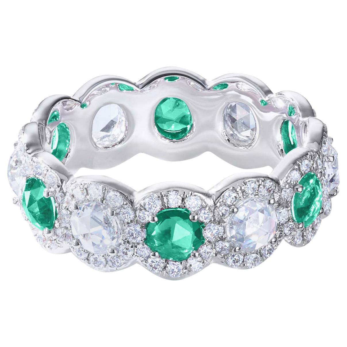 64 Facets 2 Carat Emerald and Diamond Ring in 18 Karat White Gold For Sale