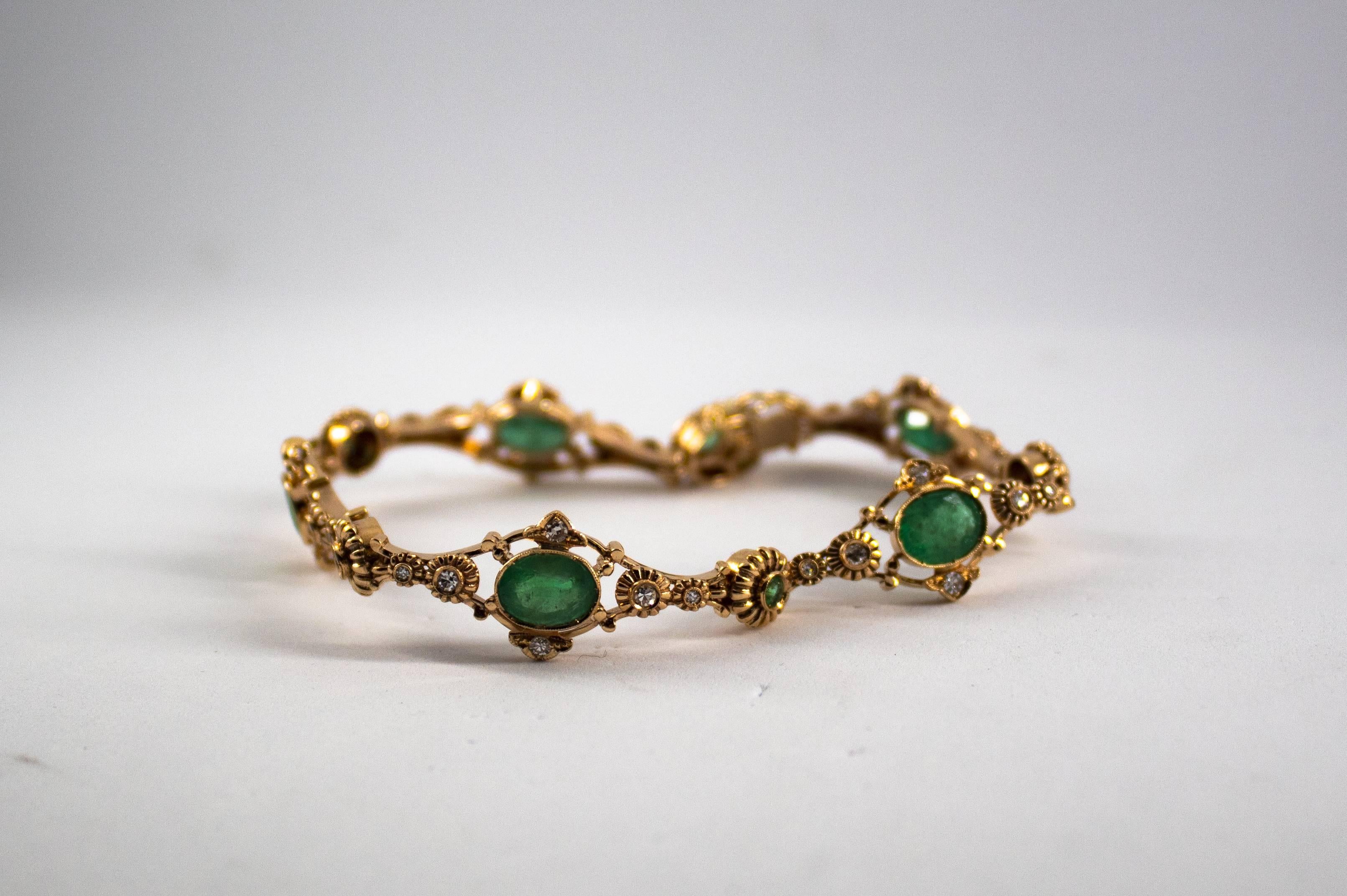 Women's or Men's 6.40 Carat Emerald 0.50 Carat White Diamond Yellow Gold Bracelet