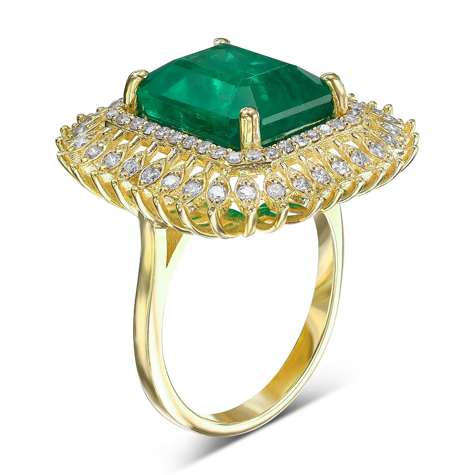 Art Deco 6.40 Carat Natural Emerald and 0.60 Ct Diamonds, 14 Kt.Yellow Gold, Ring