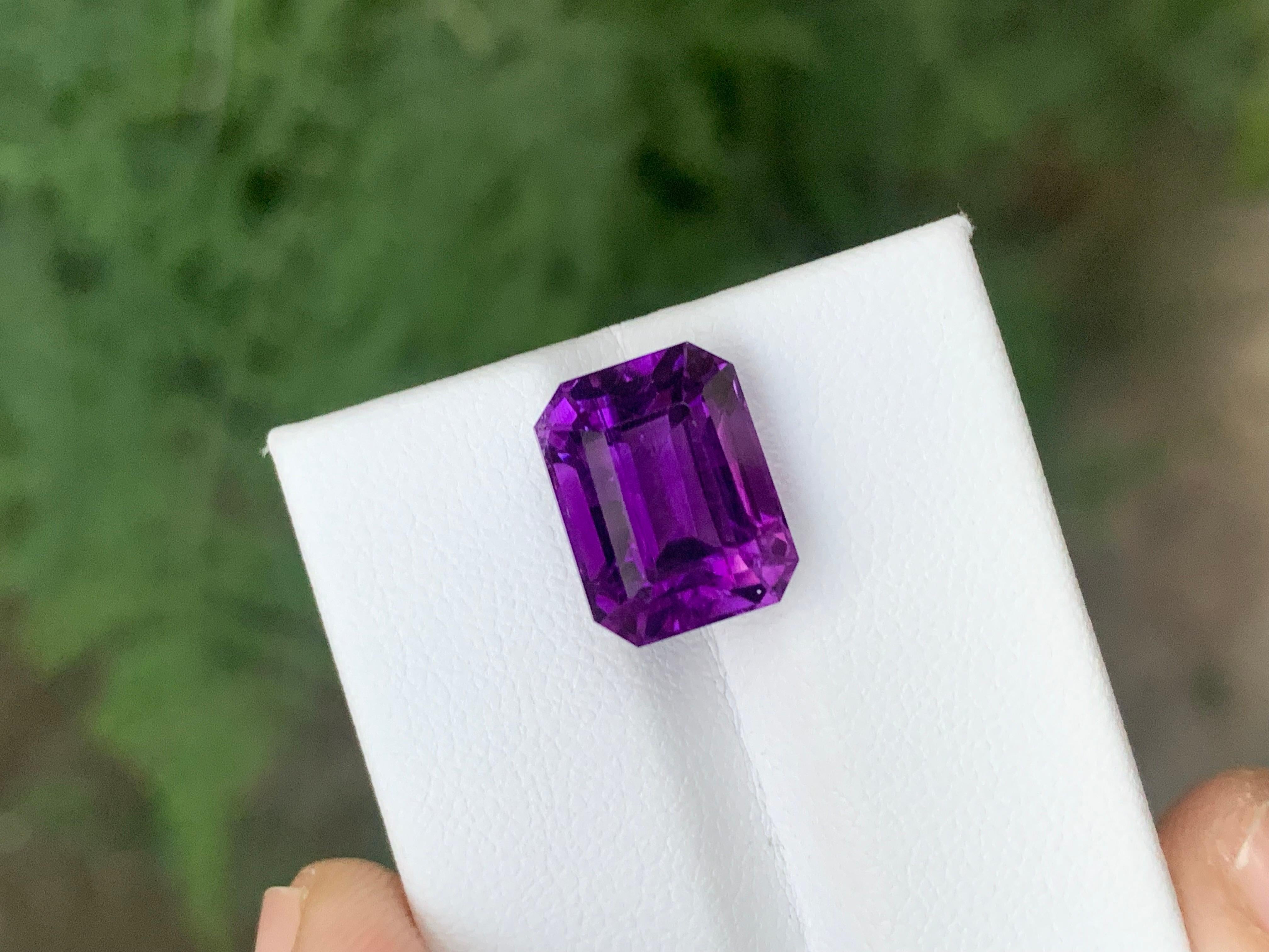 6.40 Carat Natural Loose Amethyst Emerald Shape Gemstone From Brazil For Sale 5