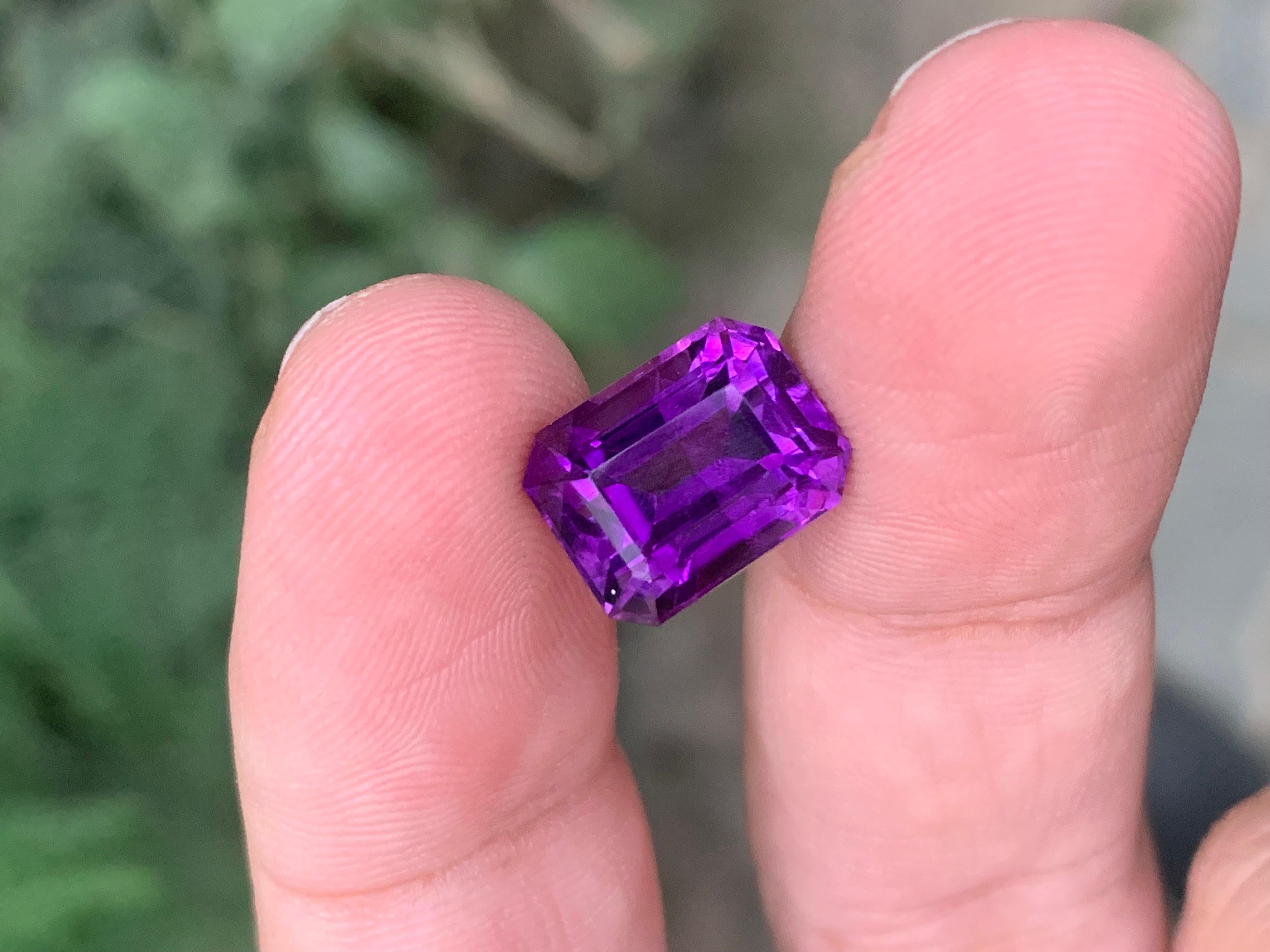 6.40 Carat Natural Loose Amethyst Emerald Shape Gemstone From Brazil For Sale 2