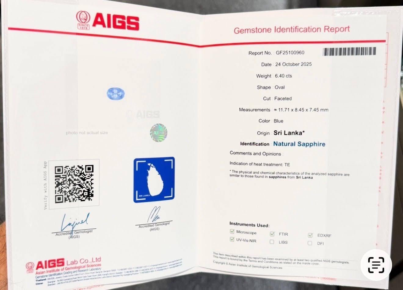 Peso 6,40 carati
Dimensioni 11,71 x 8,45 x 7,45 mm
Trattamento Nessuno
Origine Sri Lanka
Chiarezza VVS
Forma Taglio Ovale




Questo splendido zaffiro blu naturale da 6,40 carati presenta una ricca tonalità di blu con un'eccellente saturazione,