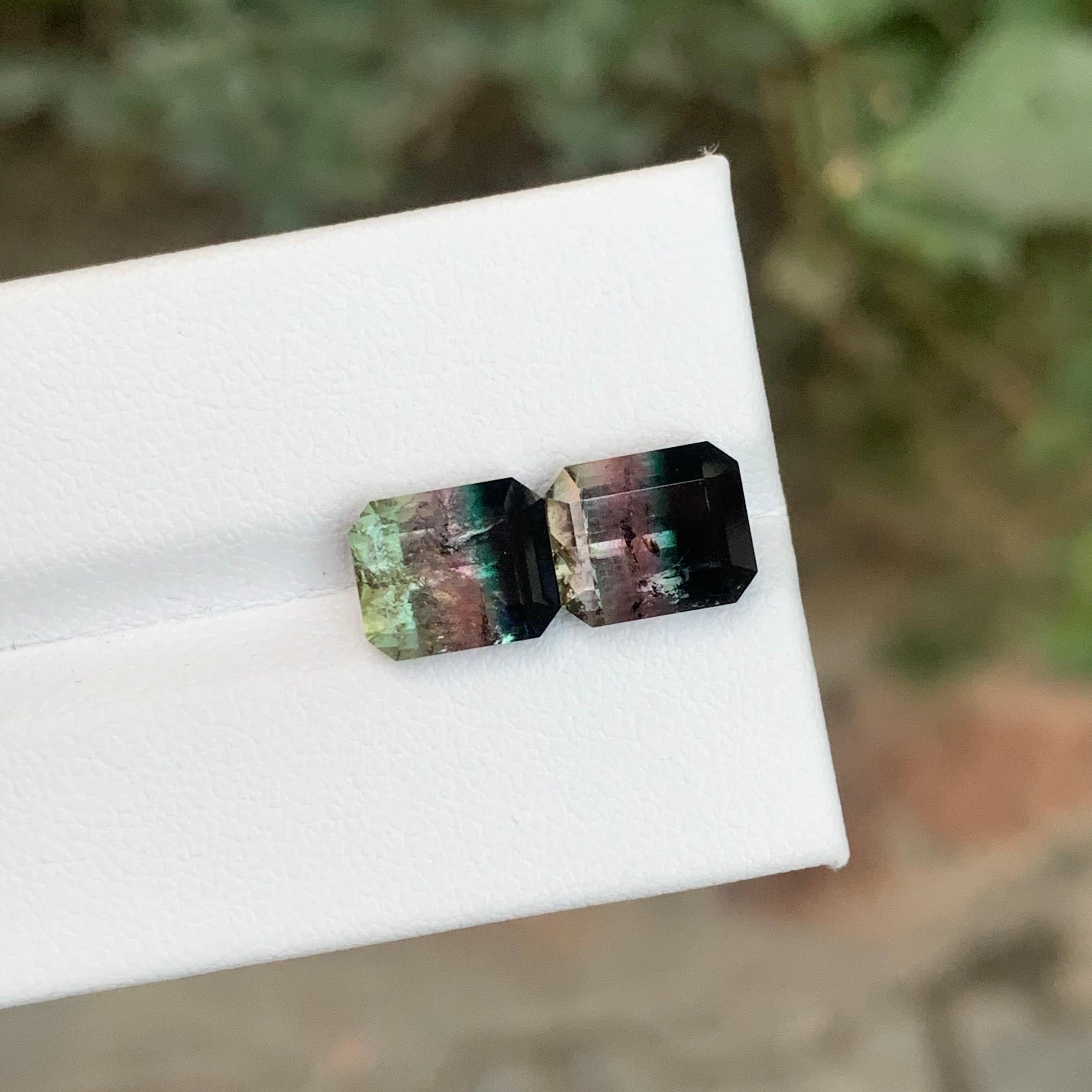 Arts and Crafts 6,40 carati di tormalina parti naturale sfusa a forma di smeraldo in vendita