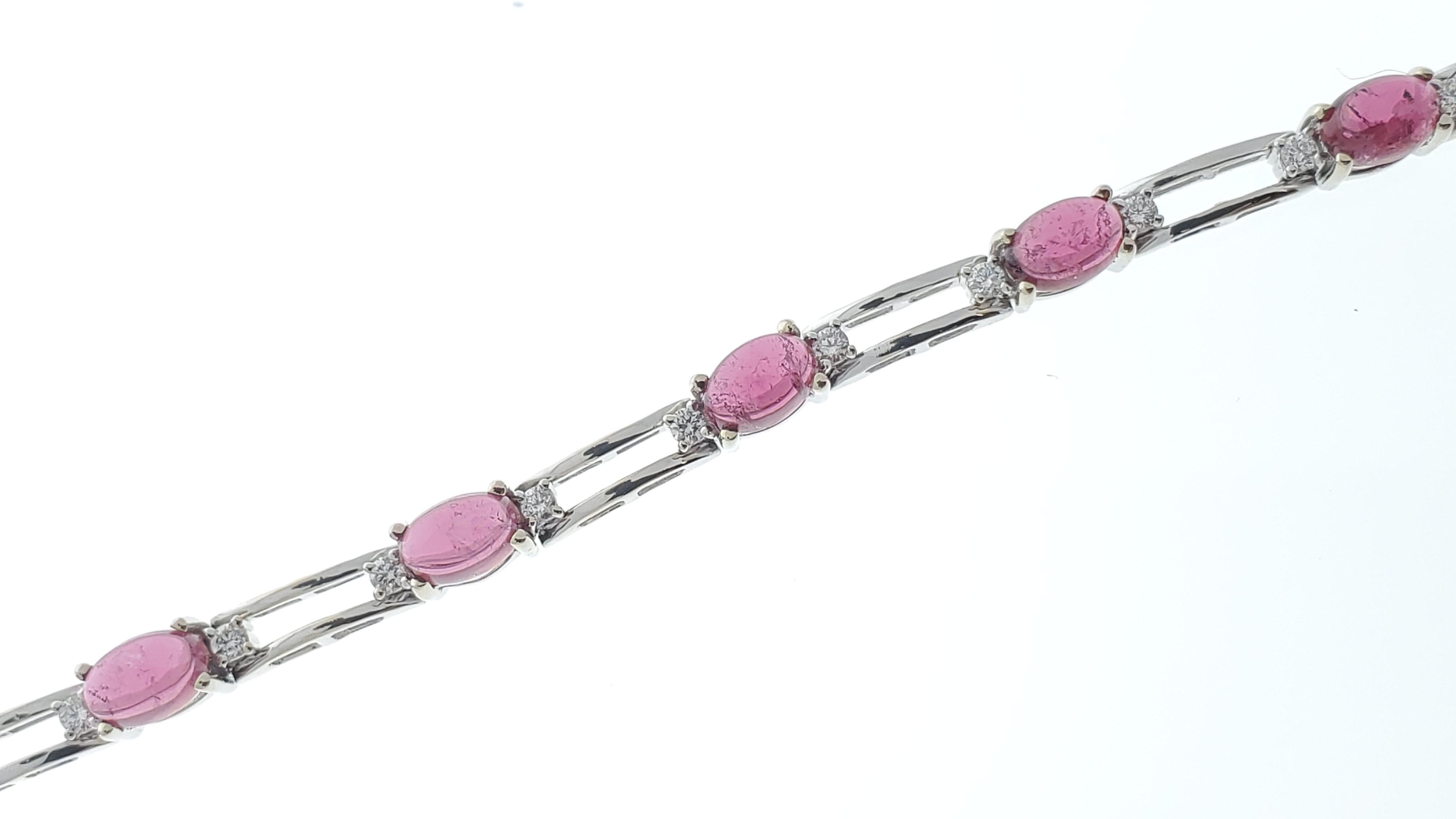  6.40 Carat Rubellite Tourmaline Cabochon Diamond Bracelet 14 Karat White Gold In New Condition For Sale In Chicago, IL