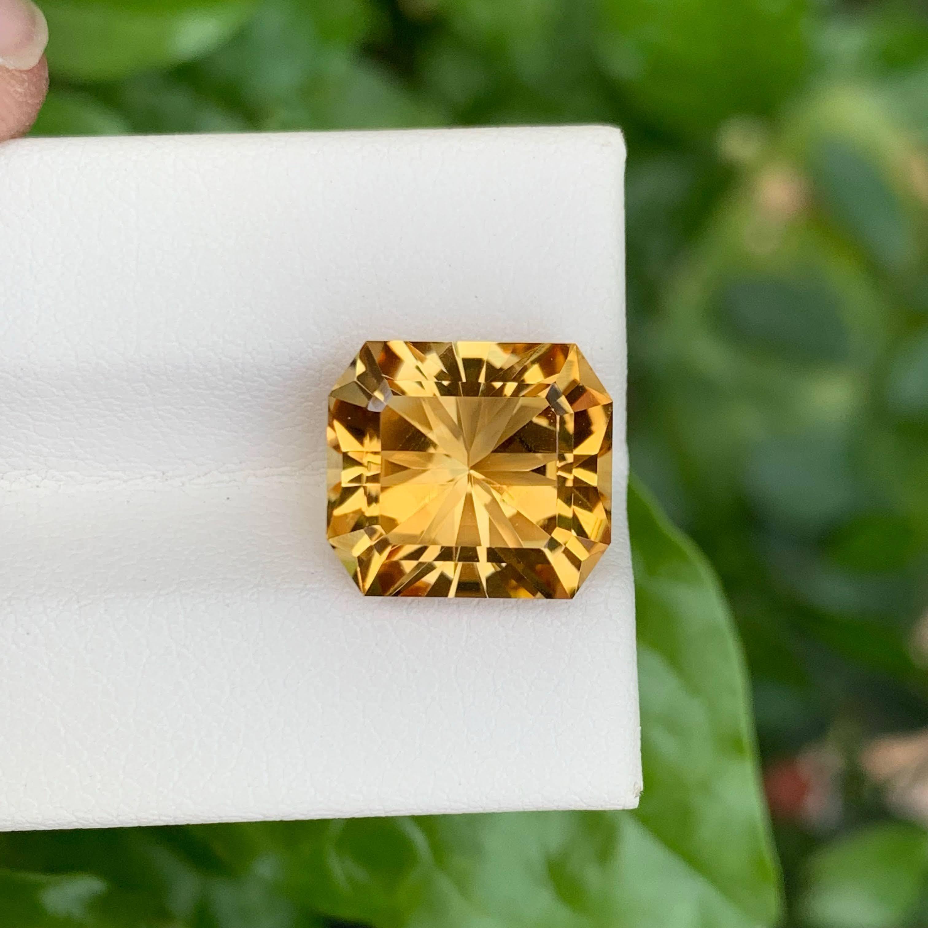 Modern 6.40 Carats Citrine Stone Custom Precision Cut Natural Brazilian Gemstone For Sale
