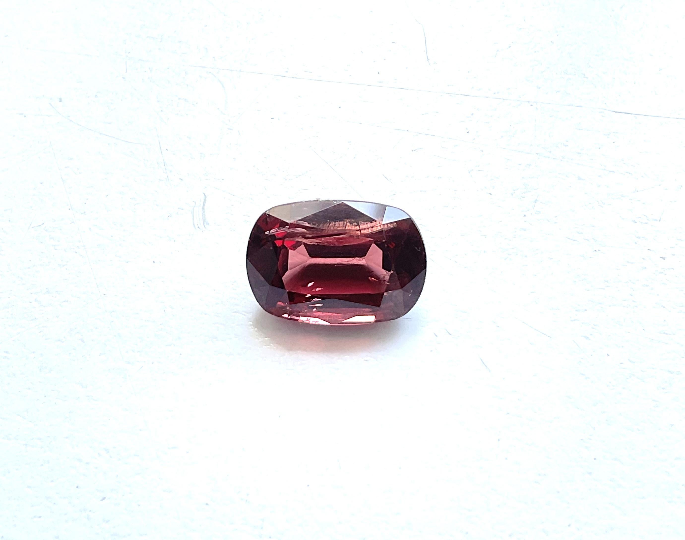 6.40 Carats orangy red burmese spinel cutstone cushion for ring natural gemstone For Sale 2