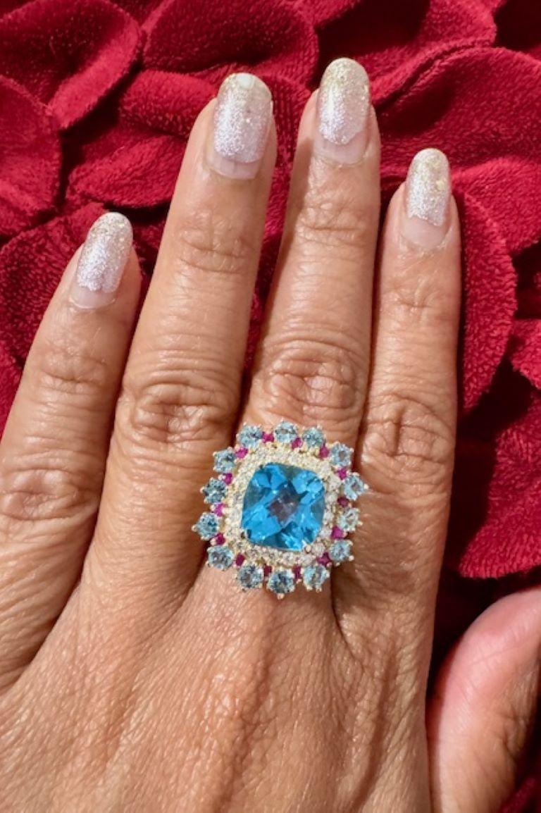 6.41 Carat Cushion Cut Blue Topaz Sapphire Diamond Yellow Gold Cocktail Ring For Sale 4