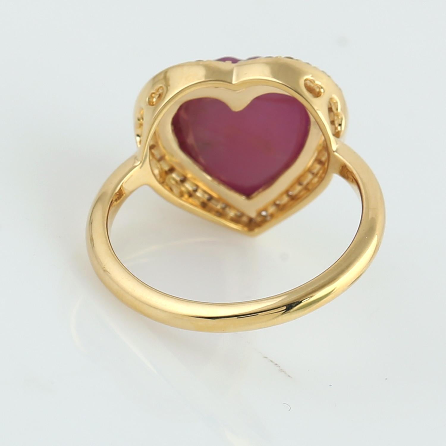 Mixed Cut 6.41 Ct Heart Shaped Pink Sapphire Cocktail Ring With Diamonds In 18k Gold For Sale