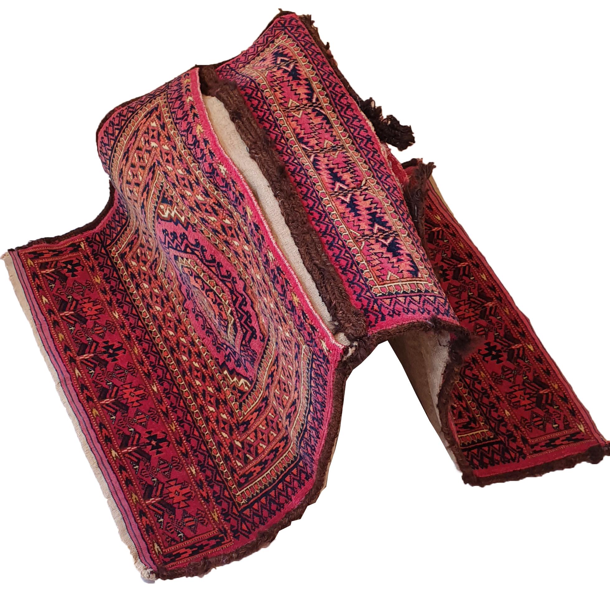 642 -  Schöne Turkmen-Tasche aus dem 19. Jahrhundert mit schönem Bukhara-Design (Stammeskunst) im Angebot