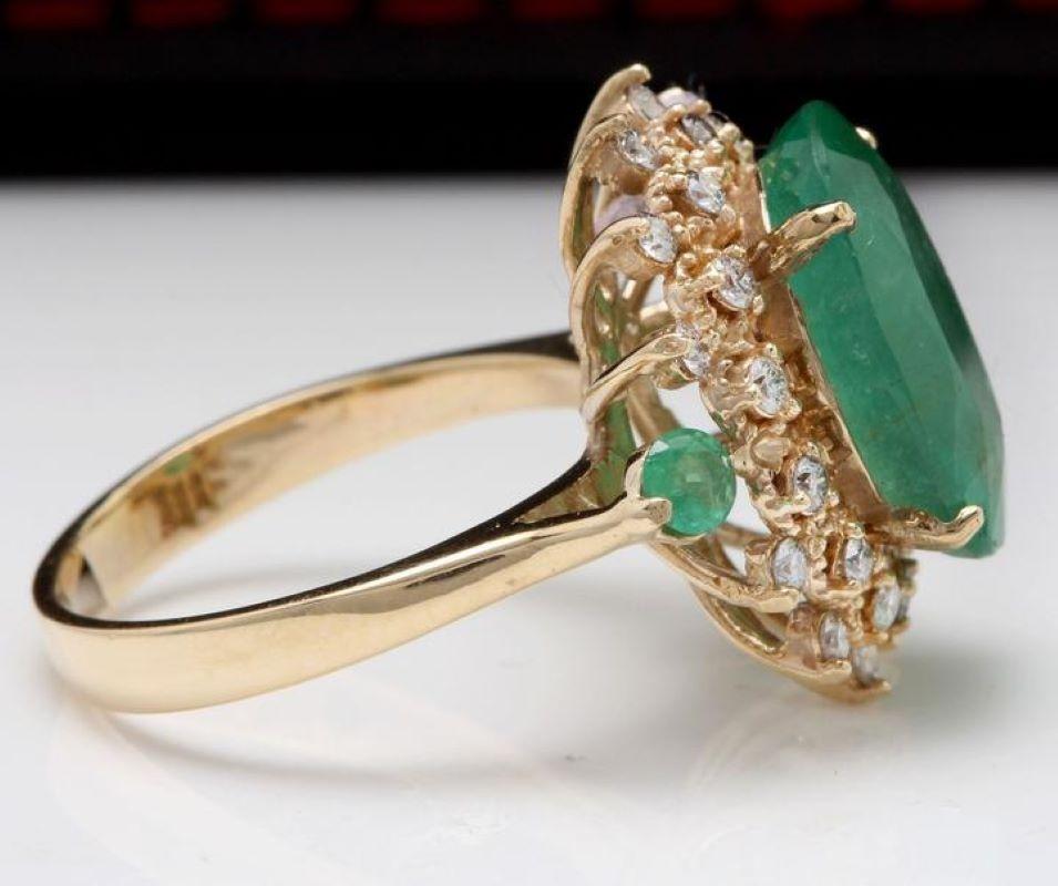 Emerald Cut 6.42 Carat Natural Emerald and Diamond 14 Karat Solid Yellow Gold Ring For Sale