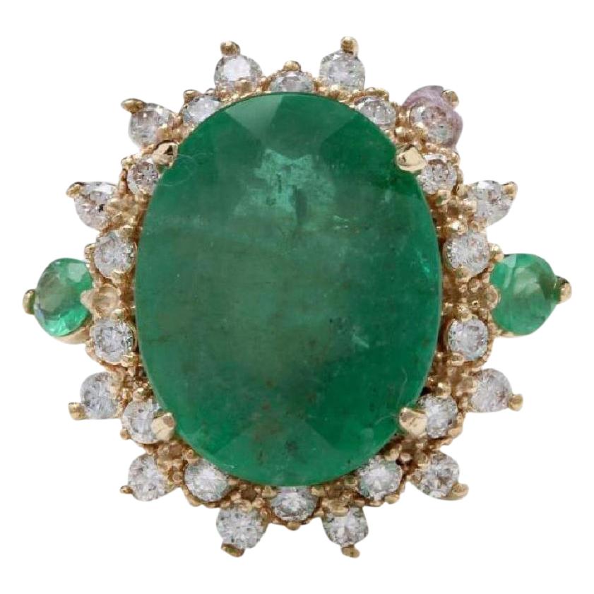 6.42 Carat Natural Emerald and Diamond 14 Karat Solid Yellow Gold Ring