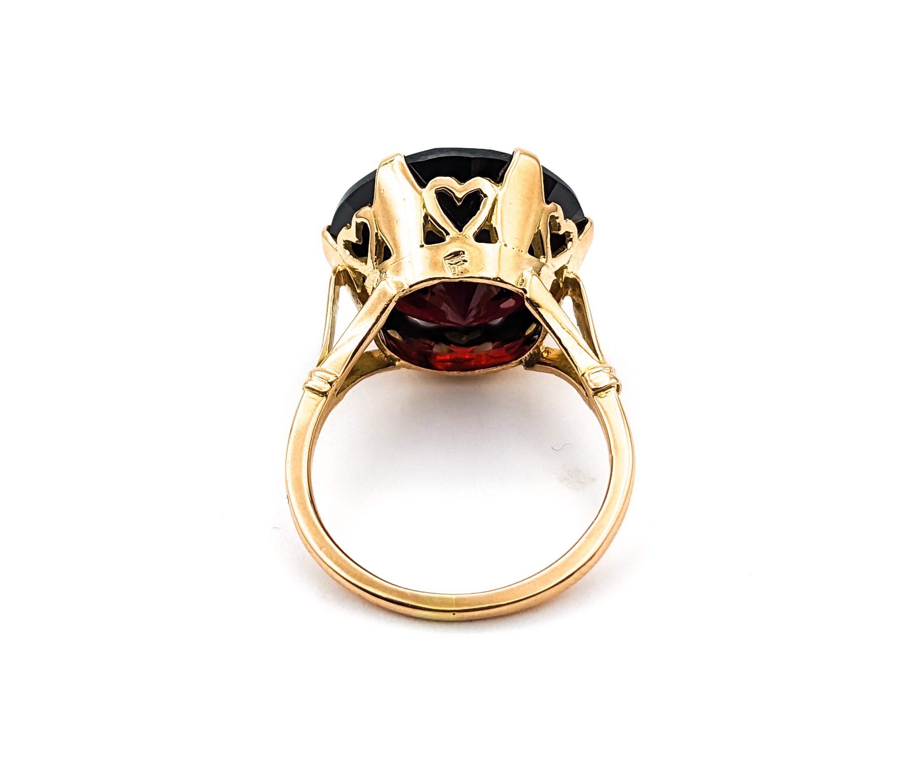 6.42ct Natural Pyrope Garnet Ring In Yellow Gold In Excellent Condition For Sale In Bloomington, MN