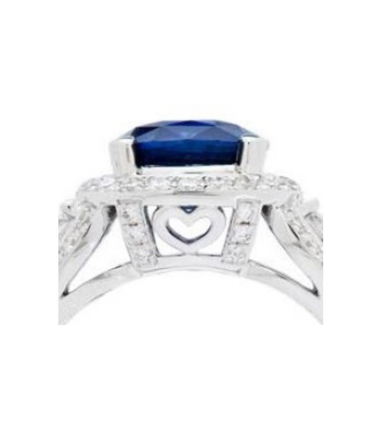 6.43 Carat Ceylon Sapphire and Diamond Ring in 18 Karat White Gold In New Condition For Sale In Nassau, BS