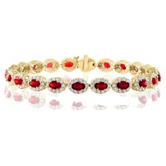 Bracelet en or jaune 14 carats avec halo de diamants et rubis taille ovale de 6,43 carats
