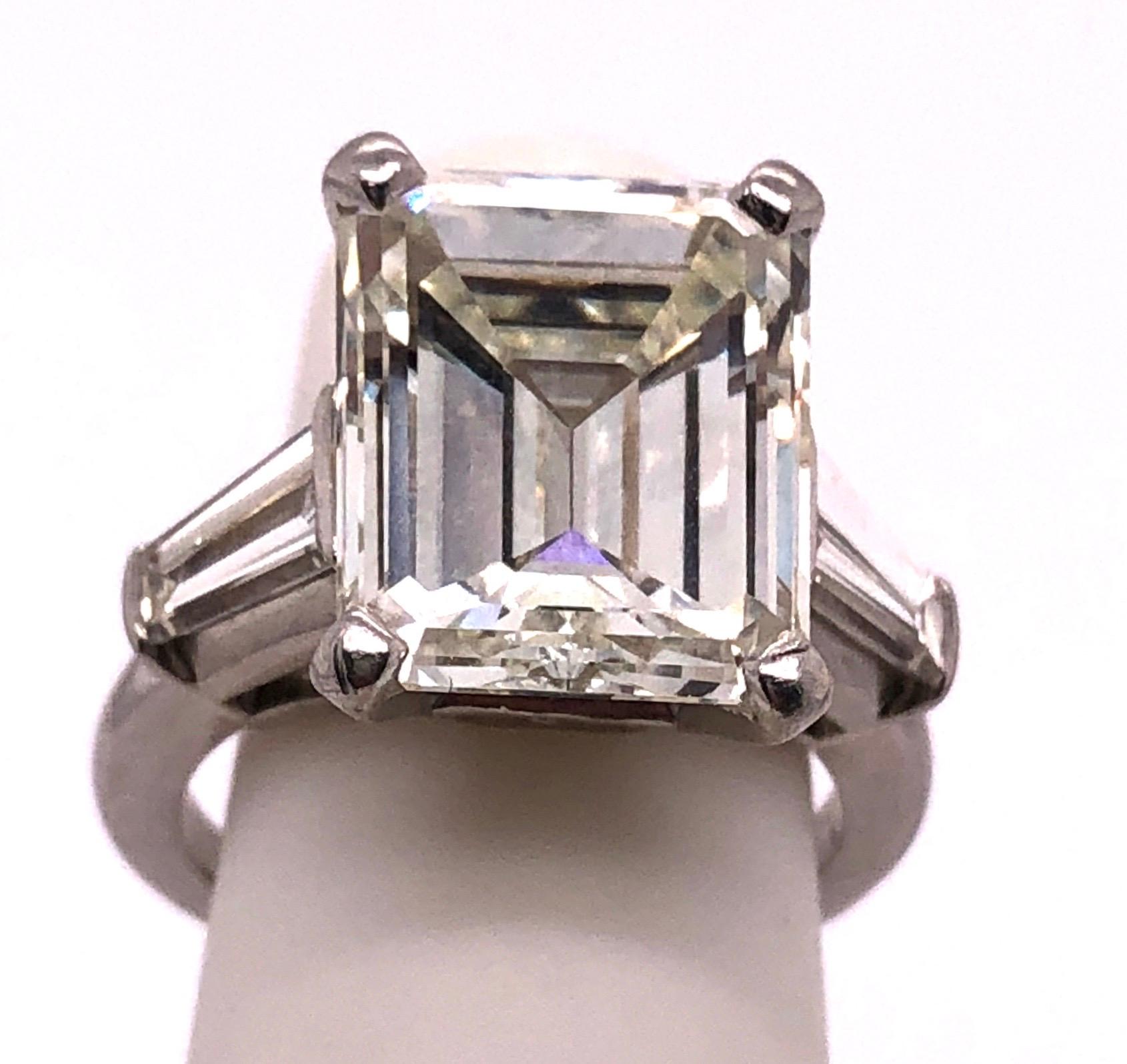6.43 Carat Emerald Cut Diamond Engagement Ring VS1 J/K Color, Platinum Setting For Sale 4