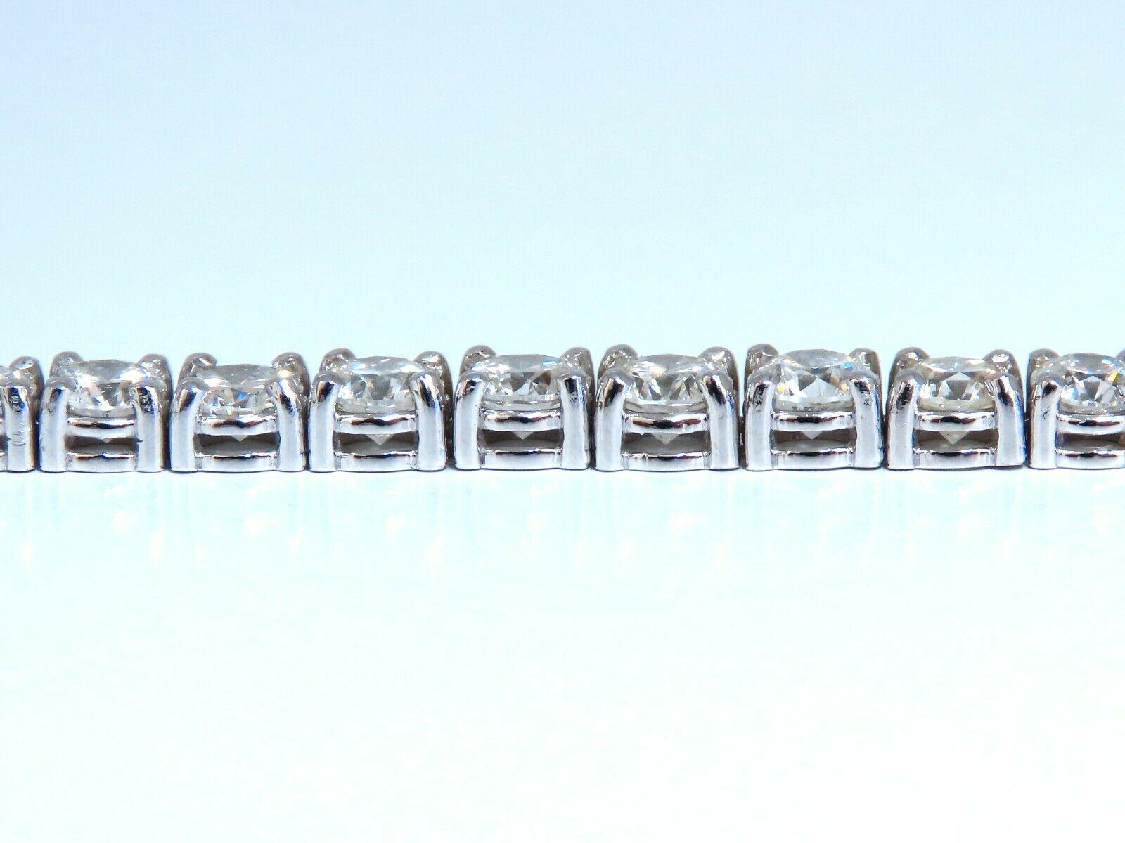 Bracelet tennis classique en or 14 carats avec calibre gradué classique et diamants naturels de 6,43 carats Unisexe en vente