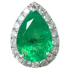6.44 Carat pear-cut Colombian Emerald & Diamond Ring in Platinum 900