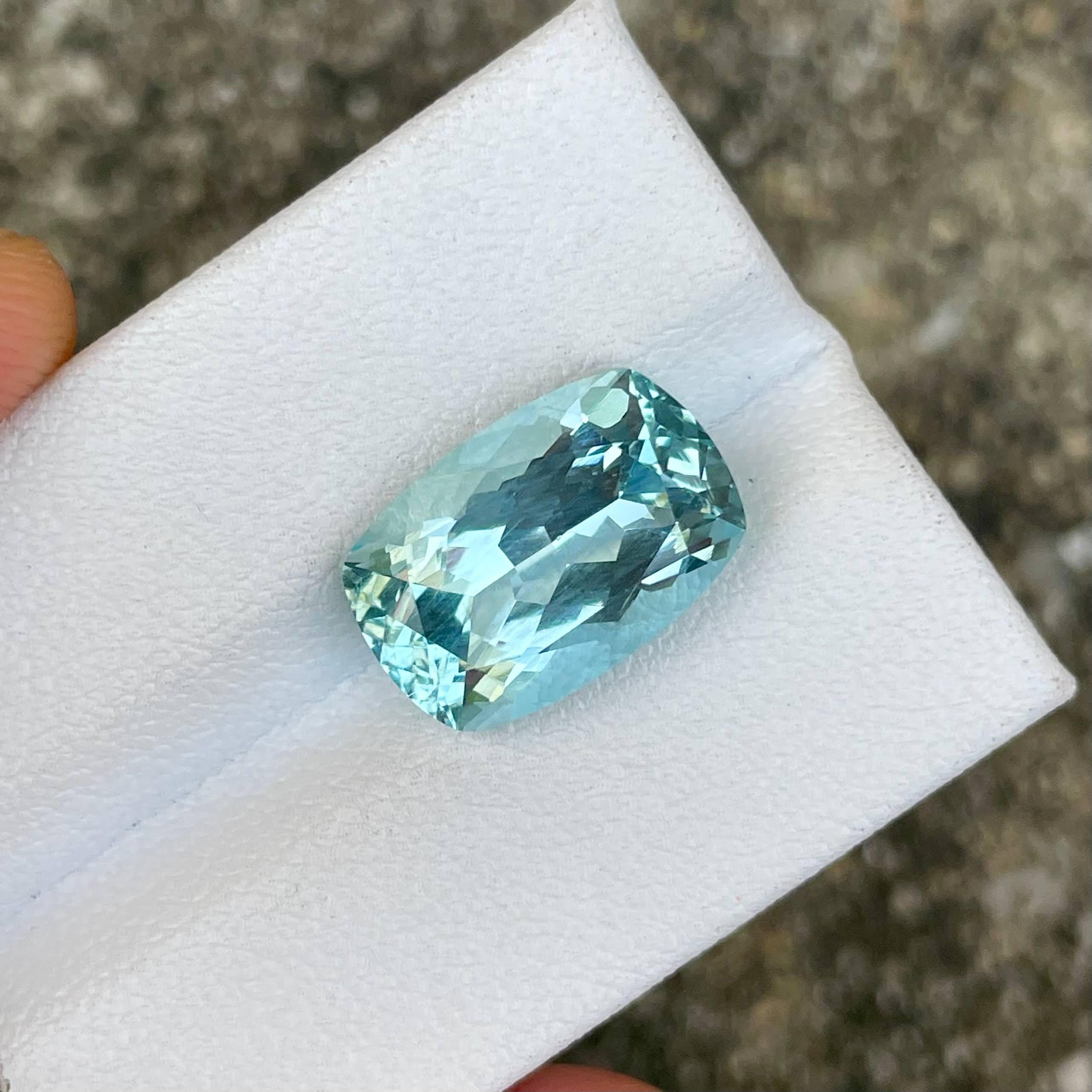 6,44 carati di acquamarina blu intenso tagliata a cuscino dall'Africa In condizioni Nuovo in vendita a Bangkok, TH