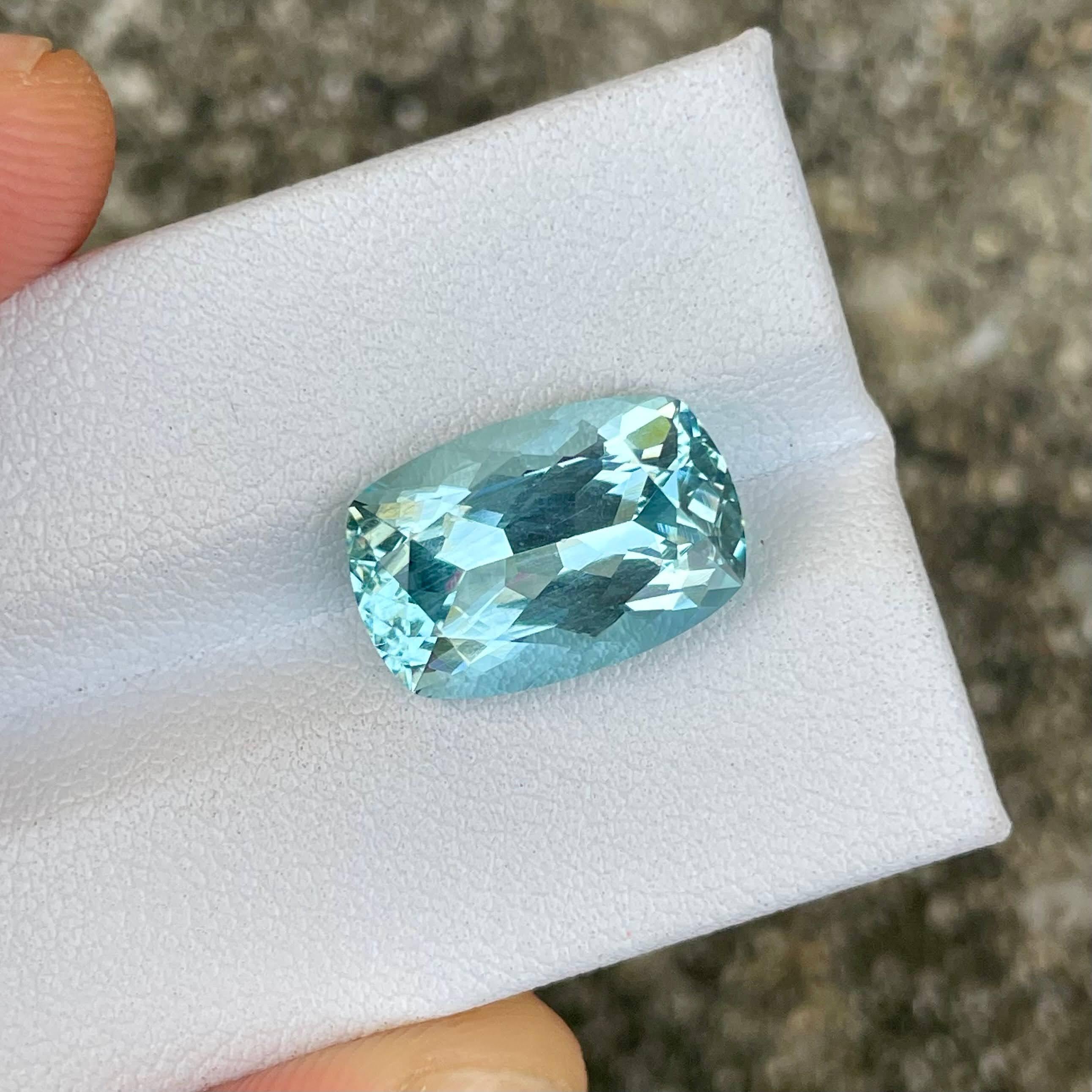 da uomo o donna 6,44 carati di acquamarina blu intenso tagliata a cuscino dall'Africa in vendita