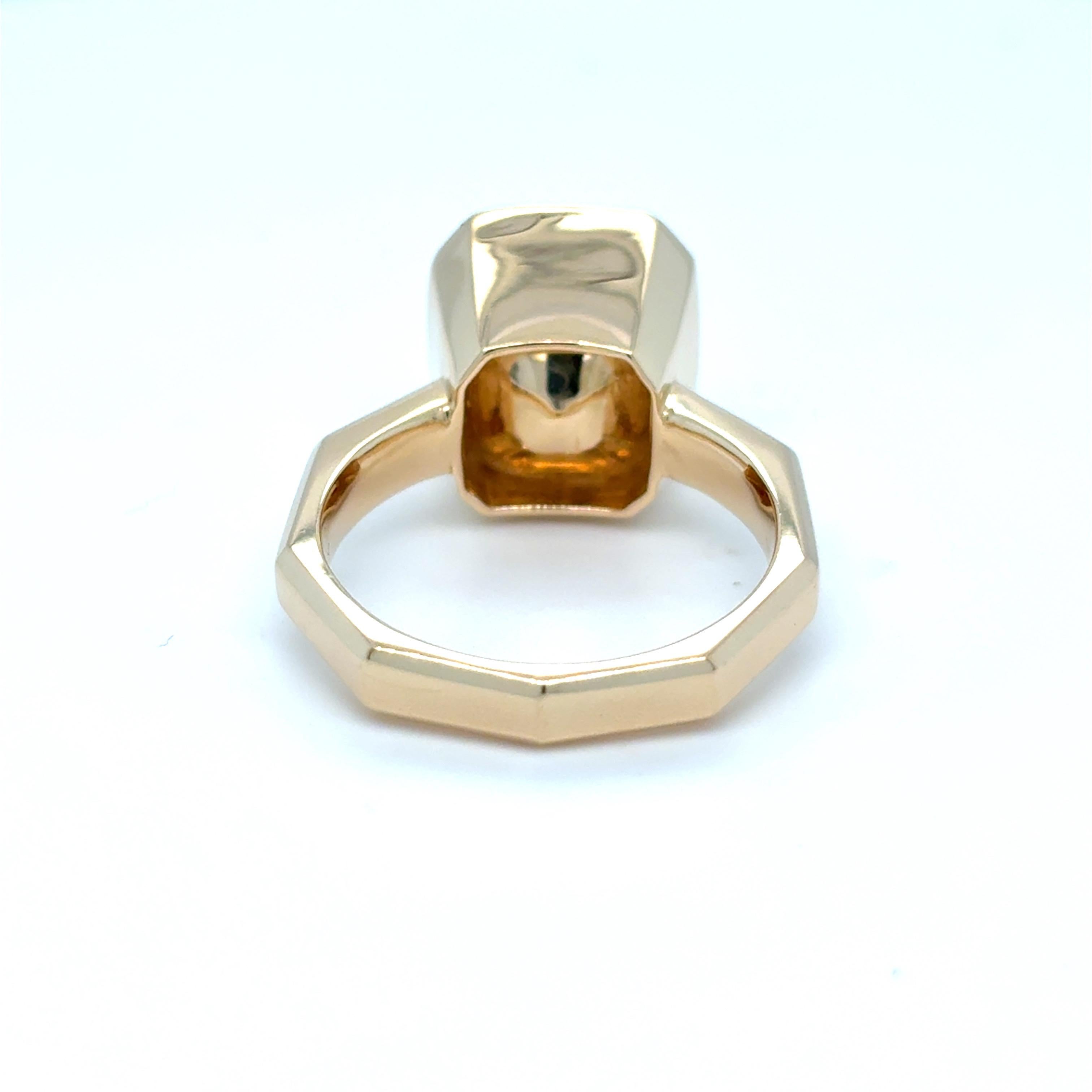 6.45 Carat Cushion Cut Colombian Emerald Yellow Gold Ring For Sale 3