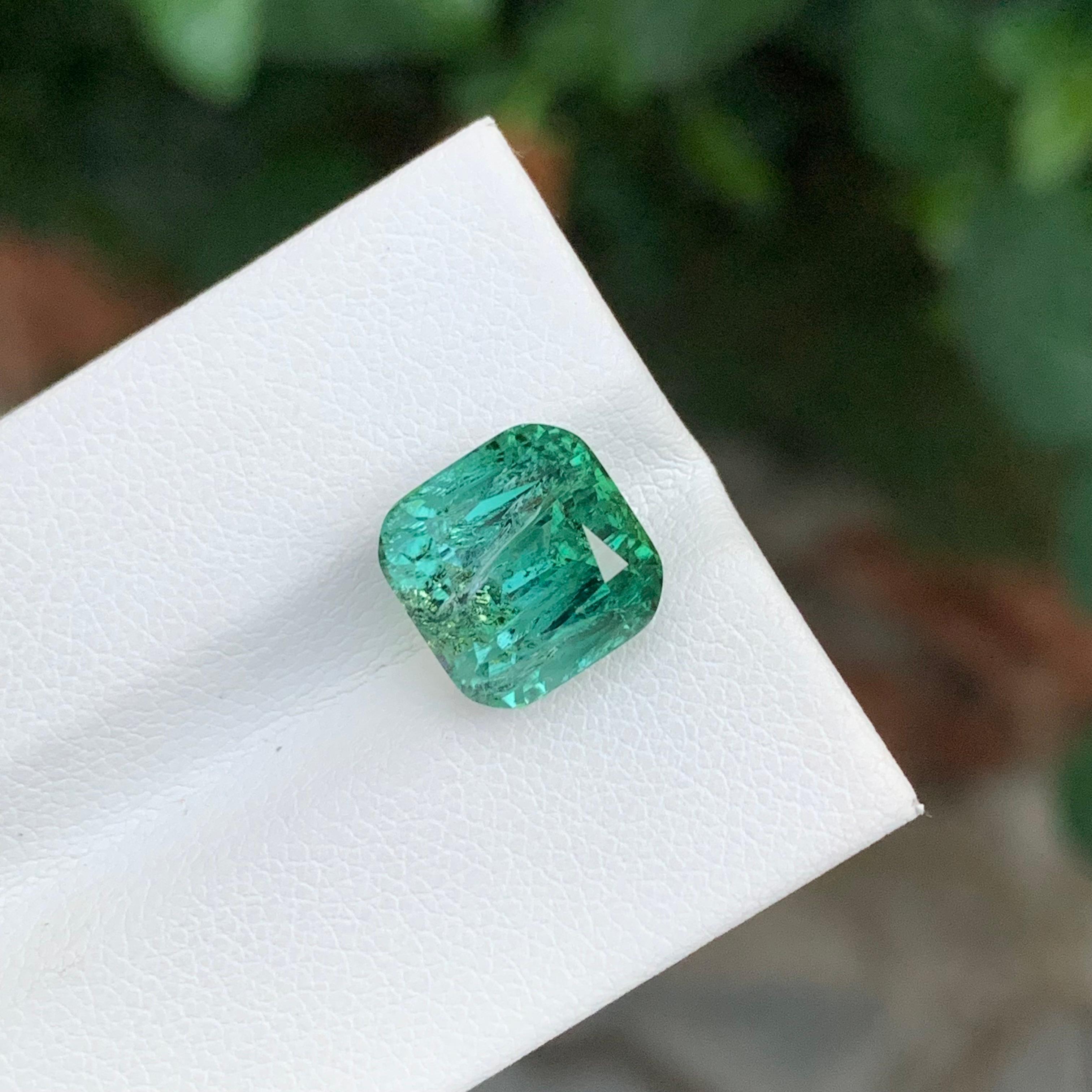 Taille carrée 6.45 Carat Natural Loose Blue Green Included Tourmaline Square Shape Gemstone (pierre précieuse de forme carrée) en vente