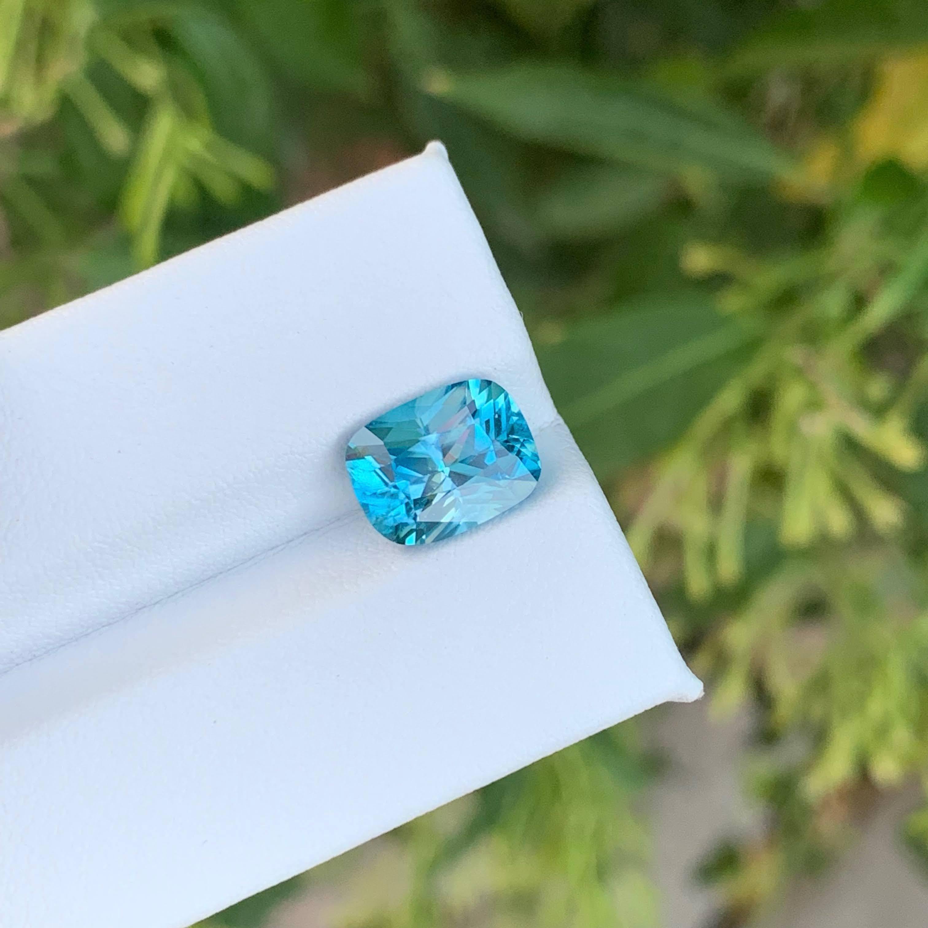 Taille coussin 6.45 Carat Natural Loose Blue Zircon Stone Cushion Cut Cambodian Gemstone (pierre précieuse cambodgienne) en vente
