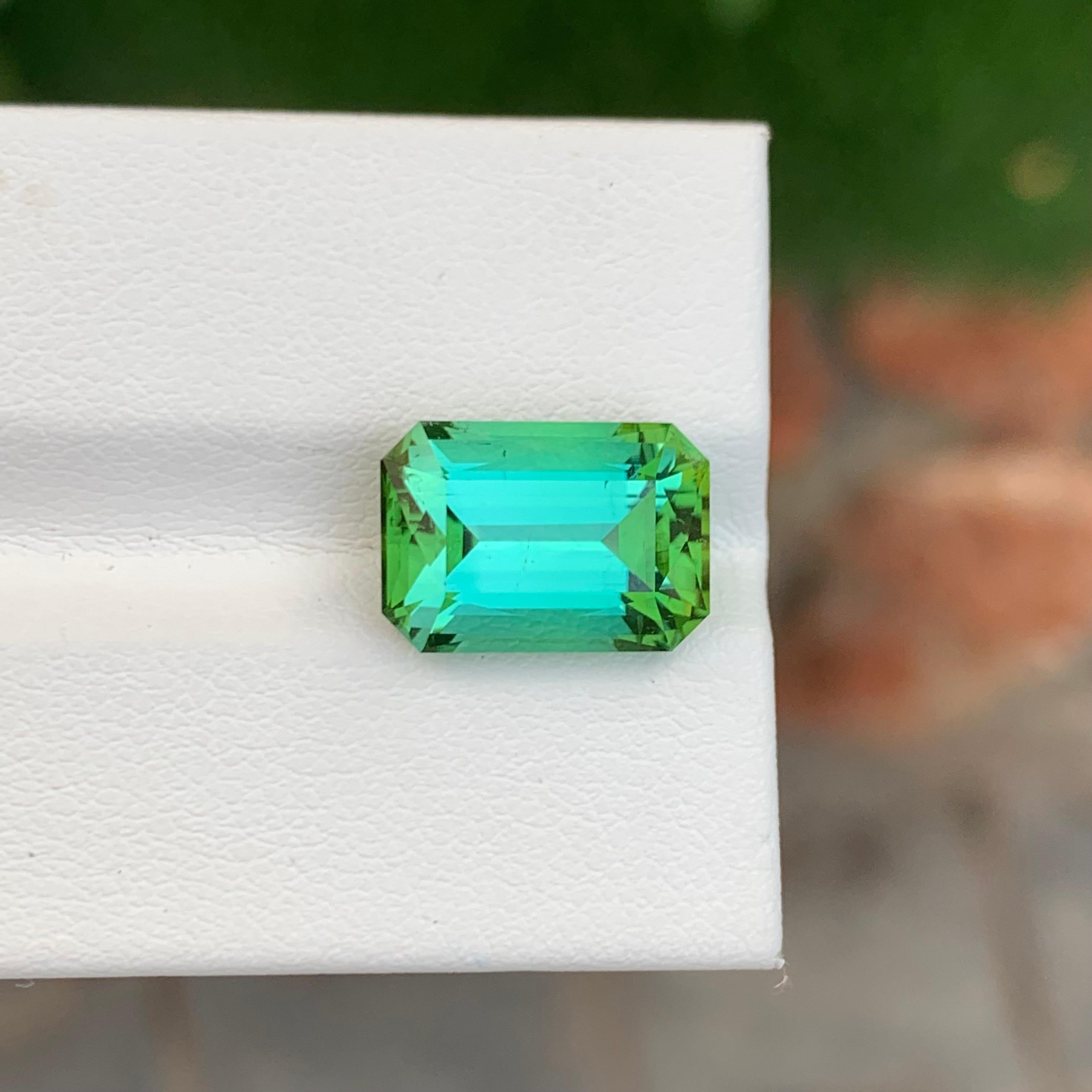 6.45 Carat Natural Loose Bright Green Tourmaline Emerald Shape Gem For Necklace For Sale 4