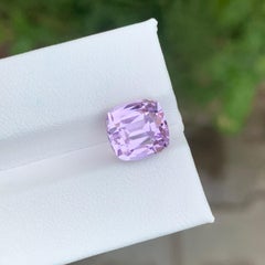 6,45 carati di Kunzite naturale sfusa a forma di cuscino