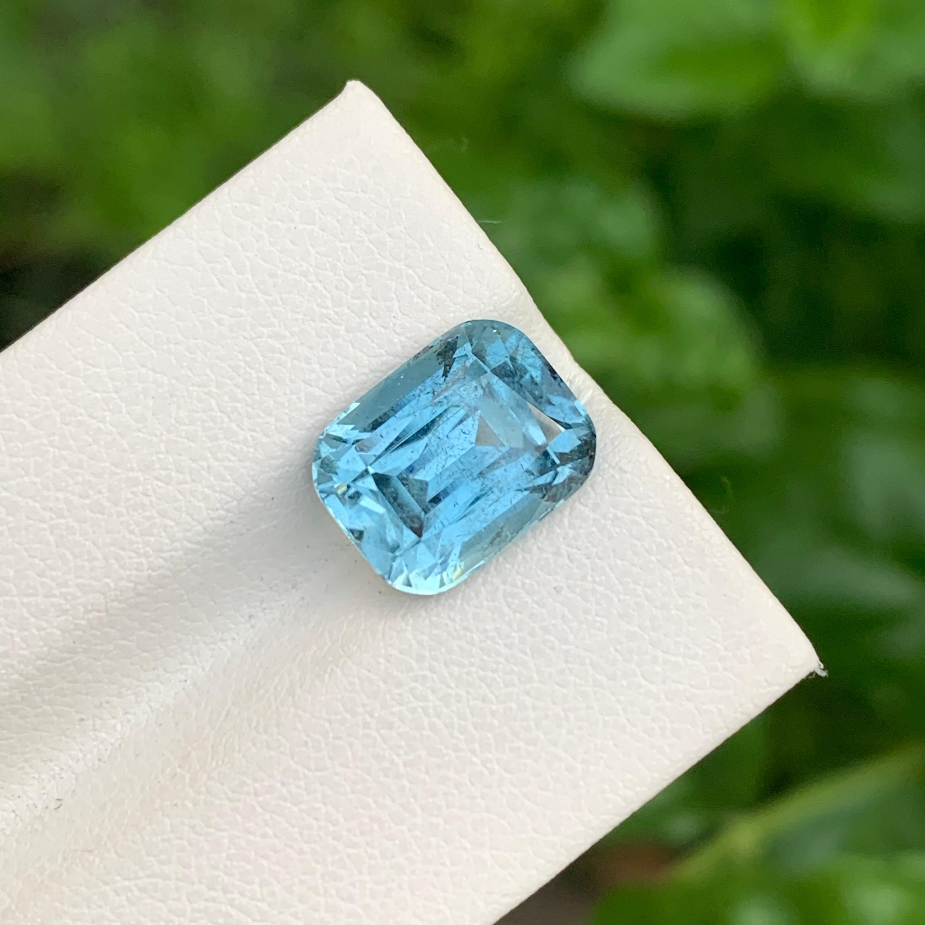 6.45 Carat Natural Loose Seafoam Tourmaline Cushion Shape Gem From Afghanistan Unisexe en vente