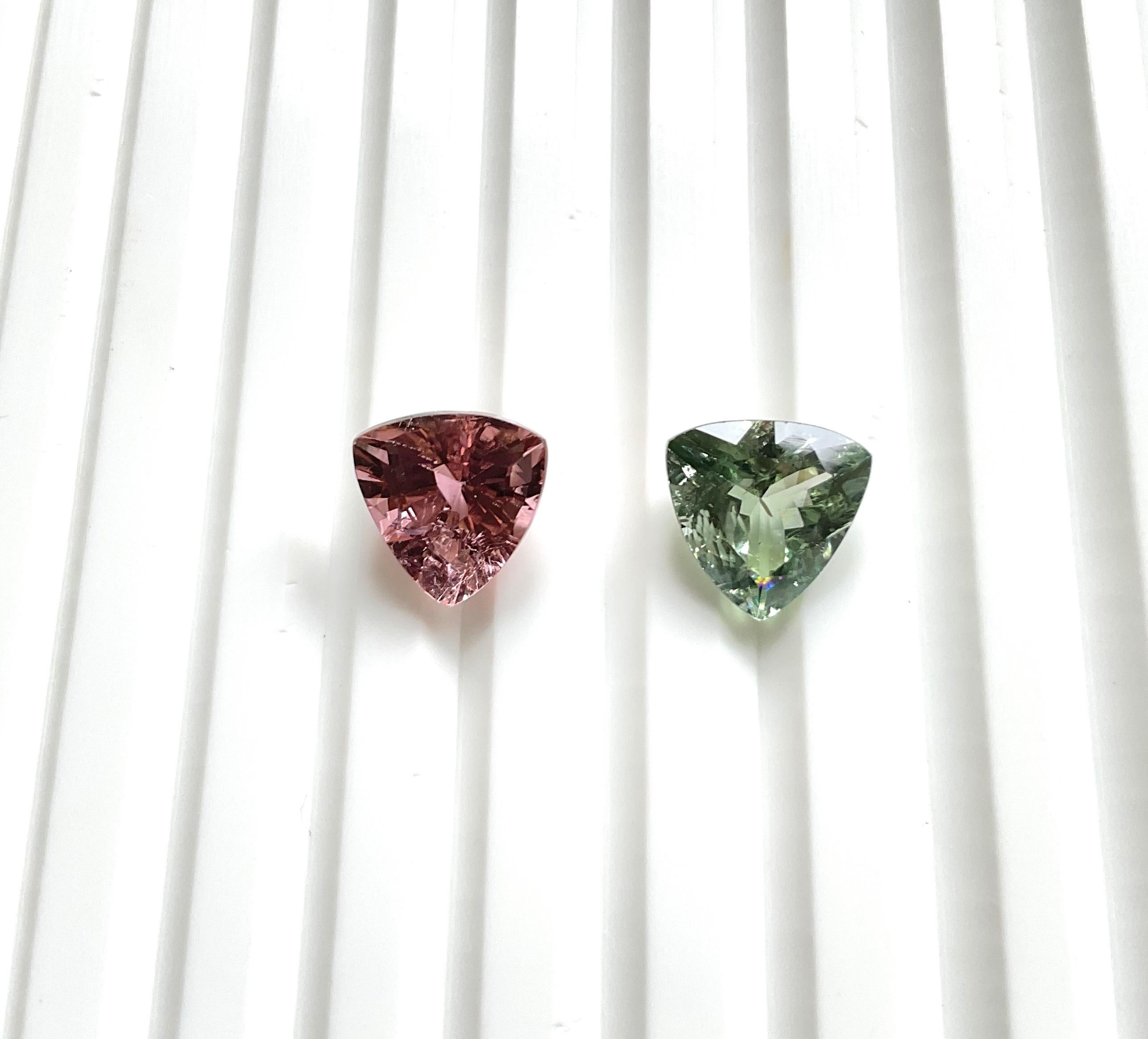 6.45 Carats Tourmaline Trillion 2 Pcs Faceted Cut stone Top Quality Natural gem

Pierre précieuse - Tourmaline
Poids - 6,45 carats
Forme - Trillion
Taille -  9.5x10 MM
Pièces - 2