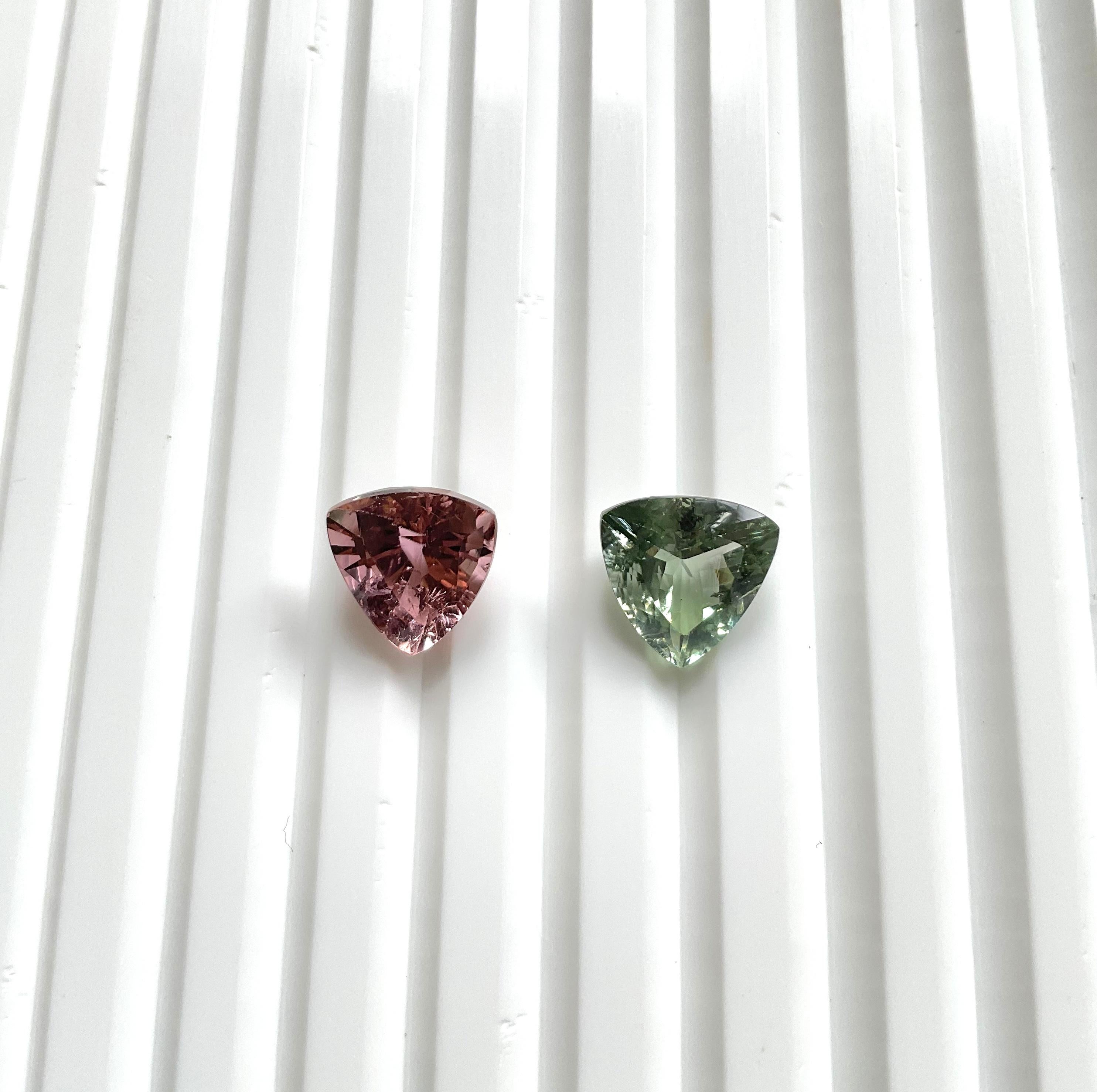 6.45 Carats Tourmaline Trillion 2 Pcs Faceted Cut stone Top Quality Natural gem Unisexe en vente