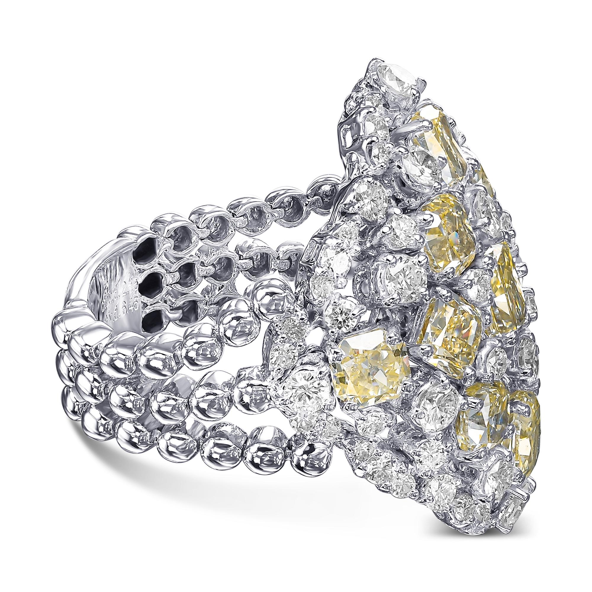 Art Deco 6.45ct Fancy Yellow Diamonds & 2.16ct D-F White Diamonds 18 Kt. White Gold Ring