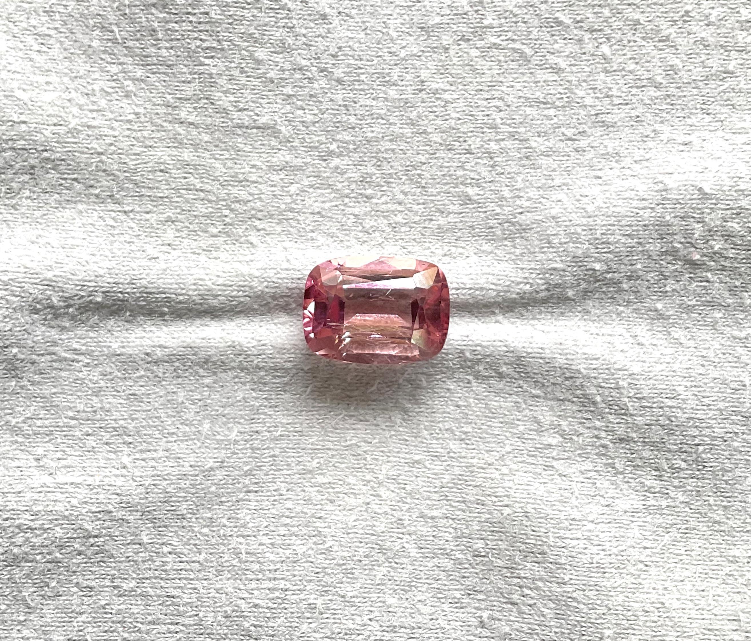 Art Deco 6.46 Carats Pink Peach Top Quality Cushion Cut stone For Jewelry Natural Gem For Sale