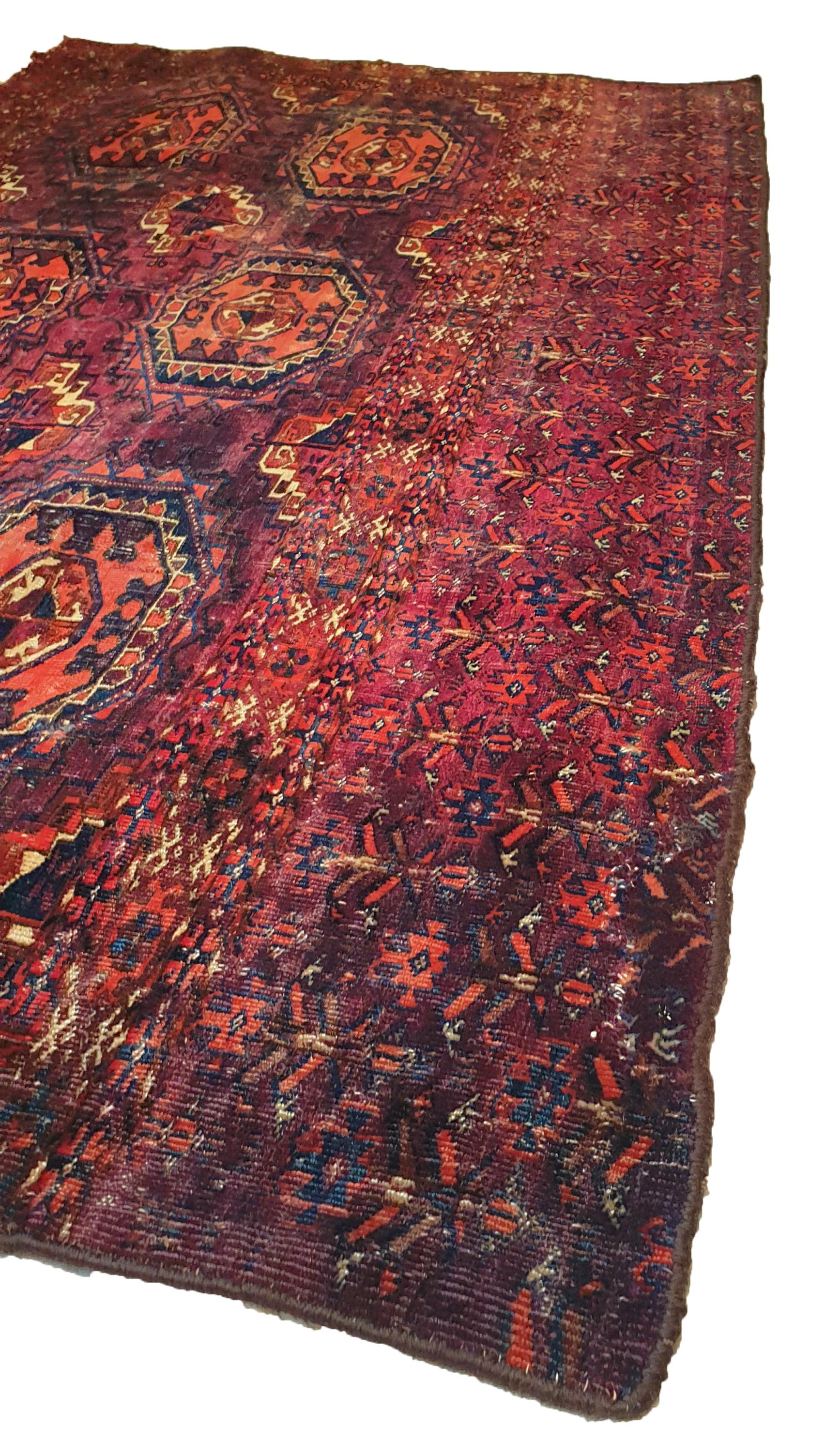 646, tapis turkmène teke chuval, XIXe siècle.