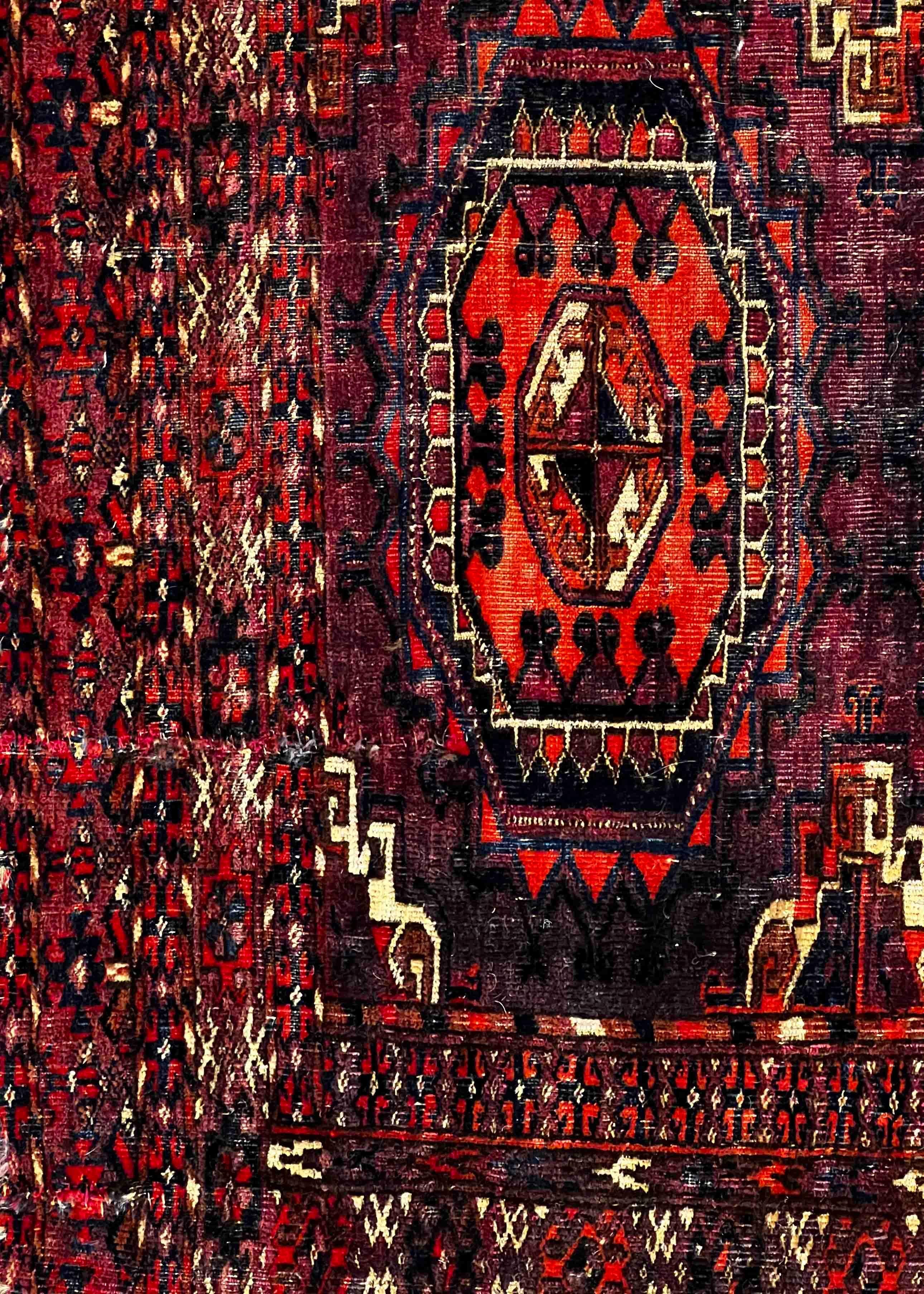 646 - Turkmene Teke, Chuval-Teppich, Turkmene Teke, 19. Jahrhundert im Zustand „Gut“ im Angebot in Paris, FR