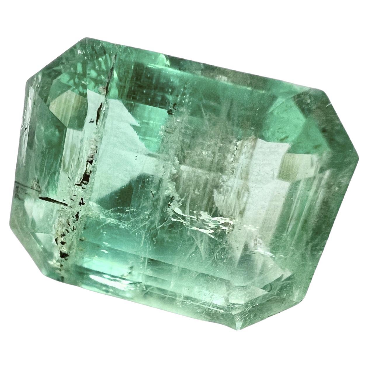 Femenino o masculino 6.47Ct NON-OILED  Untreated Natural EMERALD Gemstone en venta