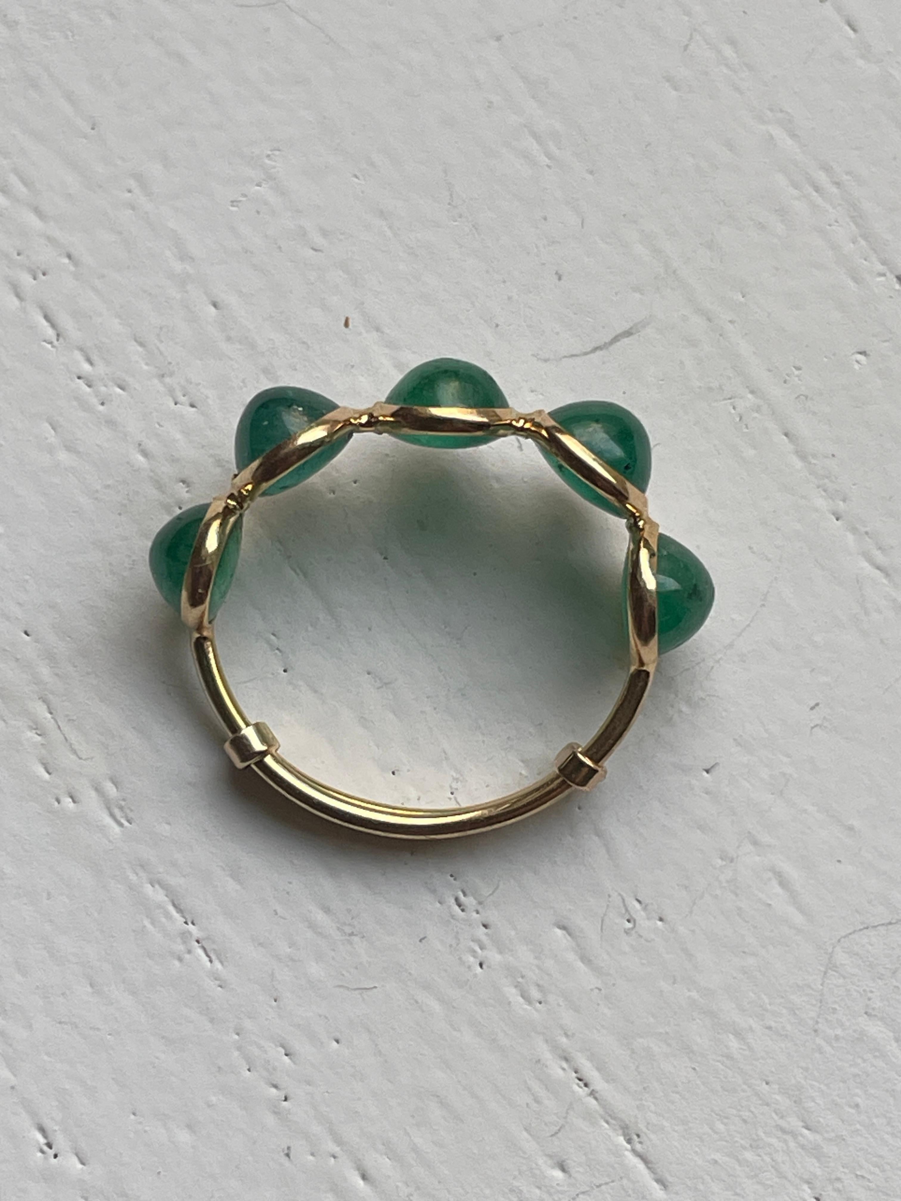 Women's 6.48 Carat Cabochon Colombian Emerald 18K Gold Ring For Sale