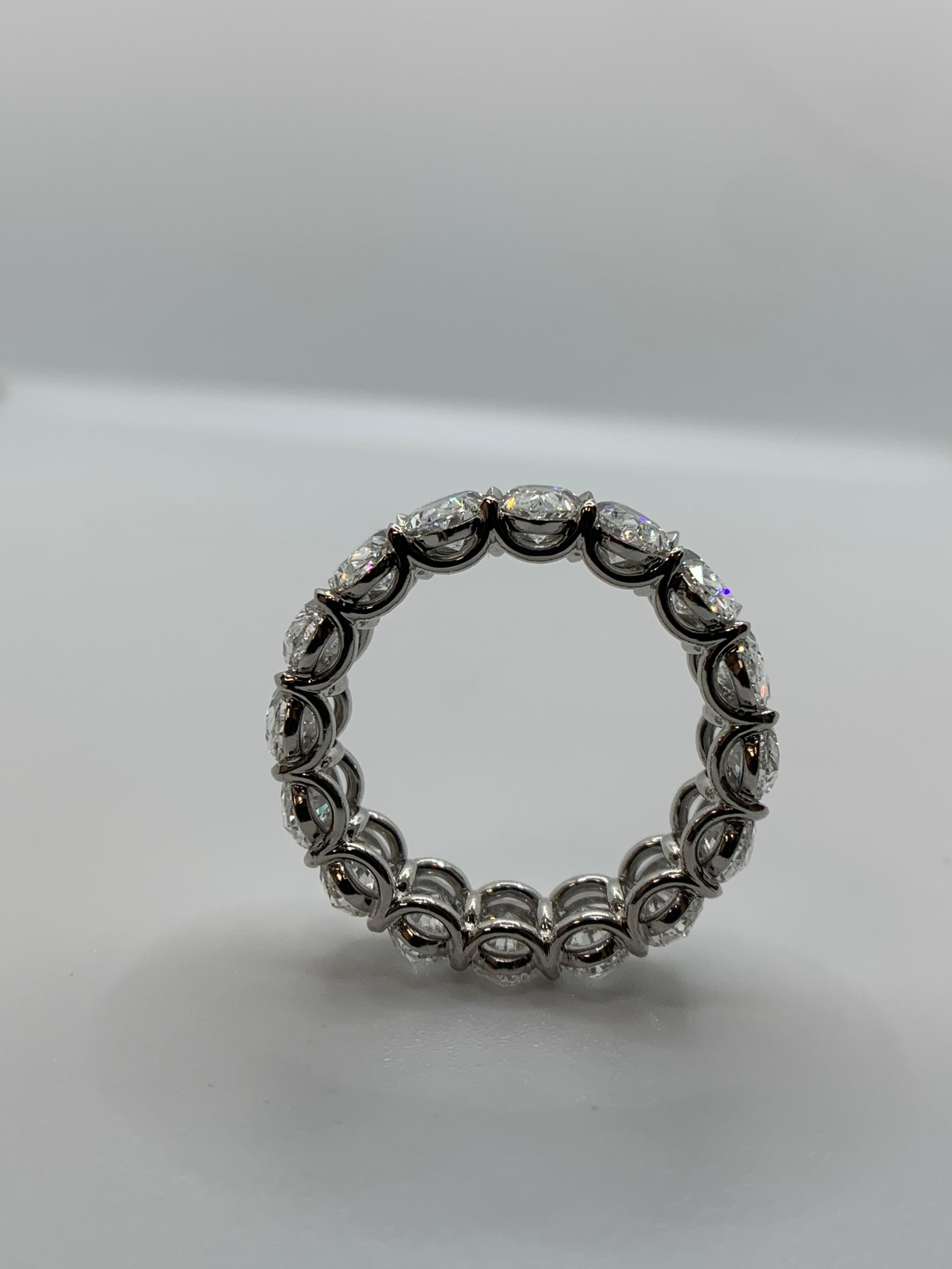 6,48 Karat GIA zertifizierter ovaler Diamant-Eternity-Ring (Ovalschliff) im Angebot