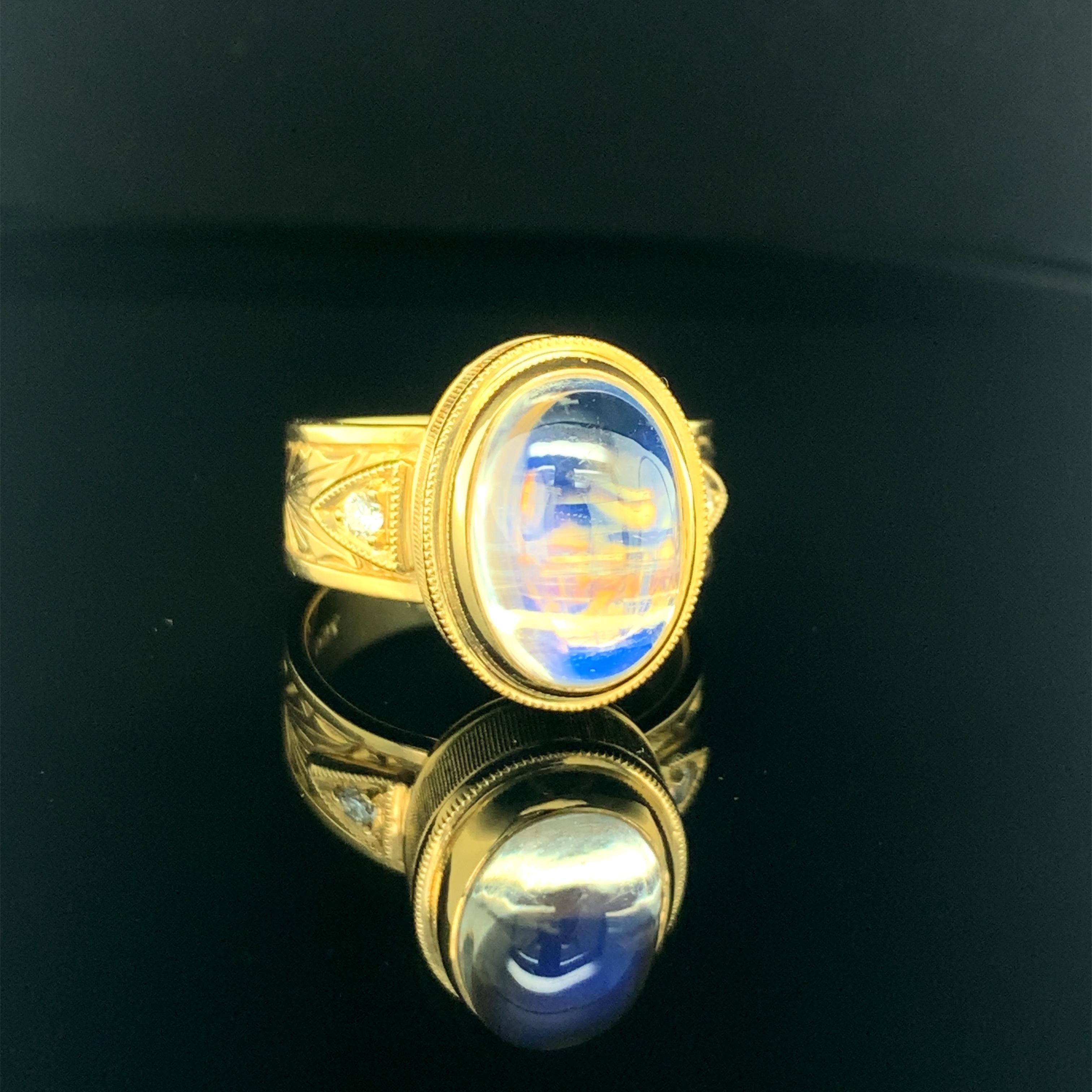 Cabochon 6.48 Carat Blue Flash Moonstone and Diamond, Engraved 18k Yellow Gold Ring For Sale