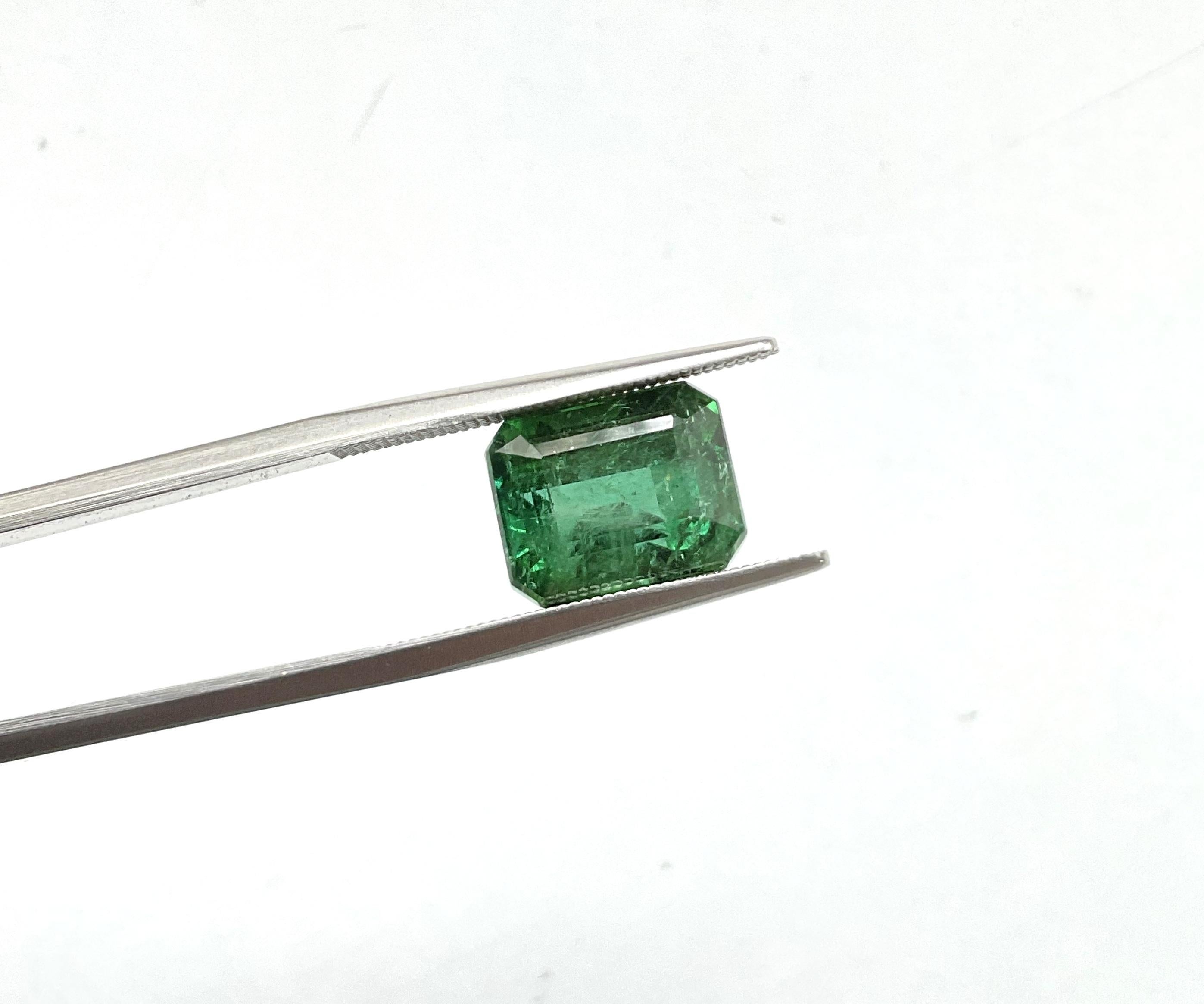 Pierre naturelle de 6.48 carats, tourmaline verte octogonale taillée à facettes de qualité supérieure Neuf - En vente à Jaipur, RJ
