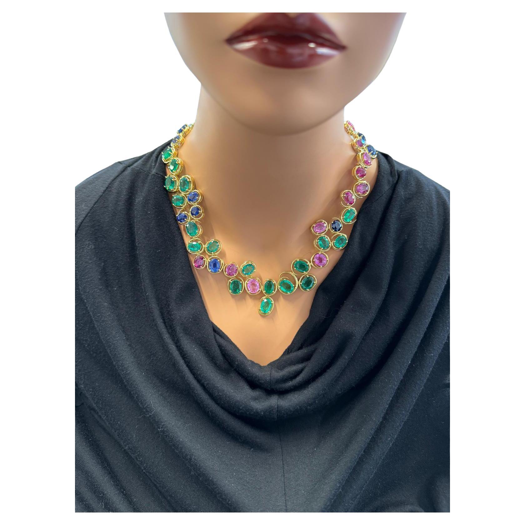 64.83 Carat Oval Green Emerald & Sapphire Necklace 18K Yellow Gold Exquisite For Sale