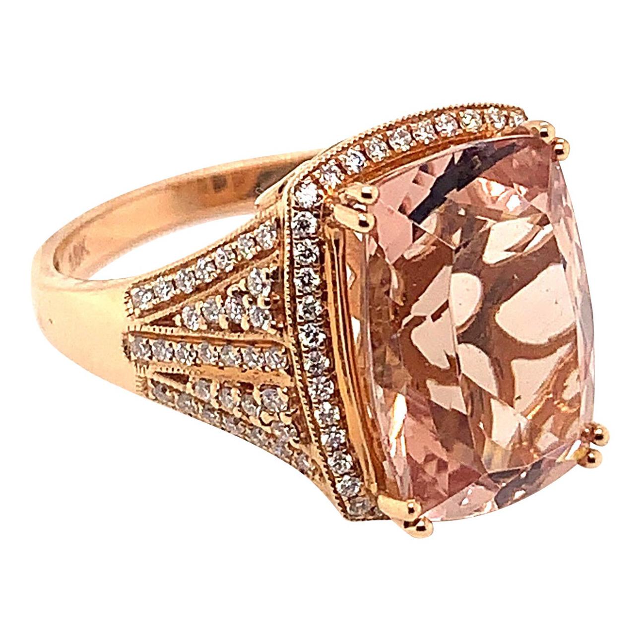 Bague Morganite de forme coussin de 6,49 carats en or rose 18 carats avec diamants en vente