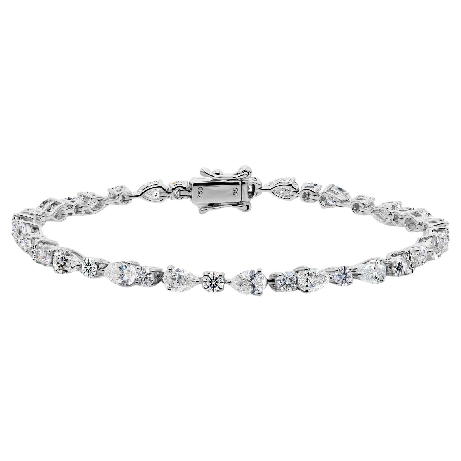 6.49 Carat SI Clarity HI Color Pear Round Diamond Bracelet 18 Karat White Gold en vente